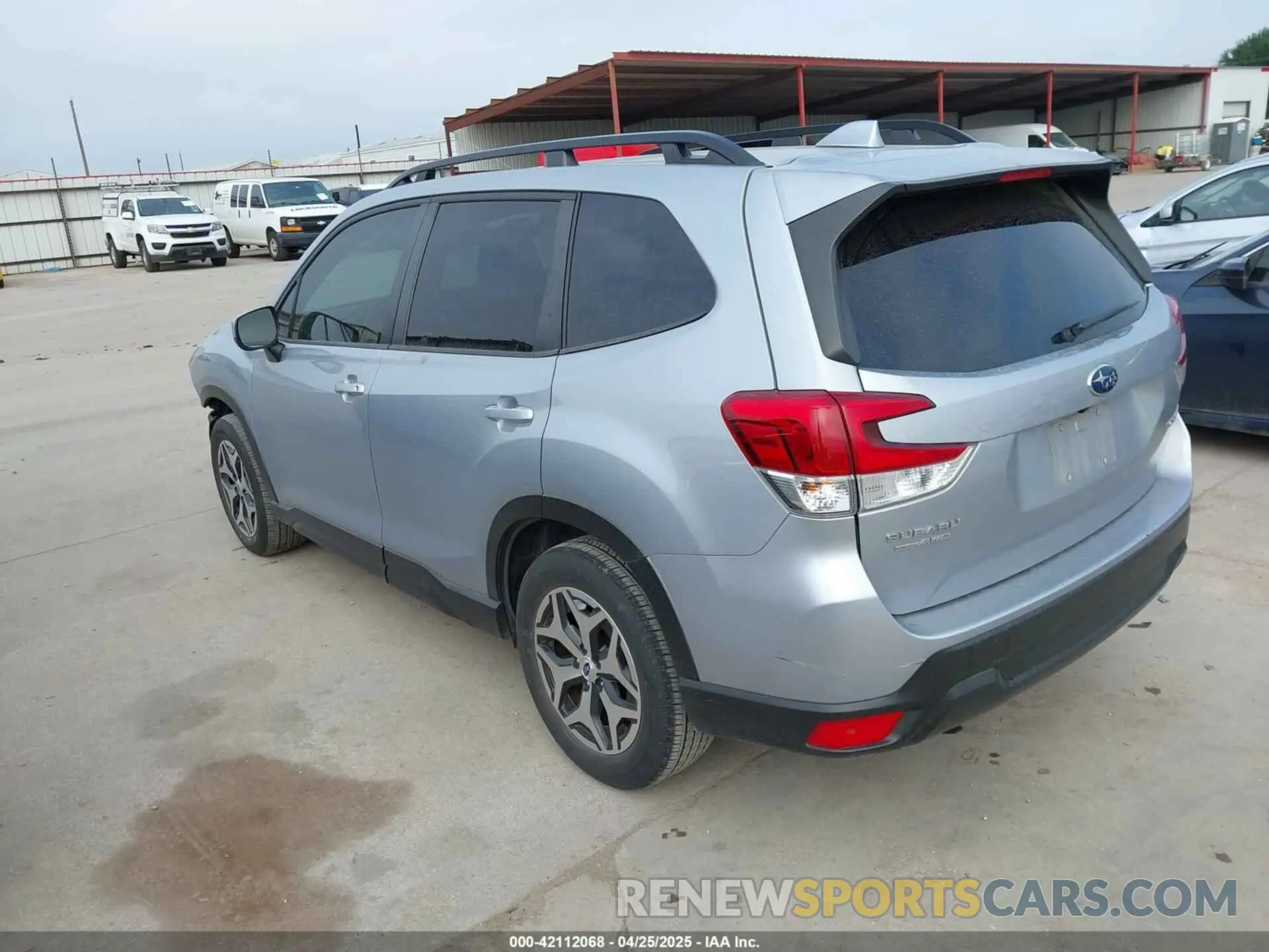 3 Photograph of a damaged car JF2SKAEC4NH457903 SUBARU FORESTER 2022