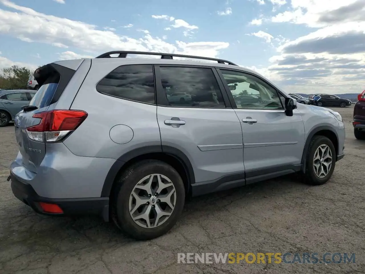 3 Photograph of a damaged car JF2SKAEC7NH432171 SUBARU FORESTER 2022