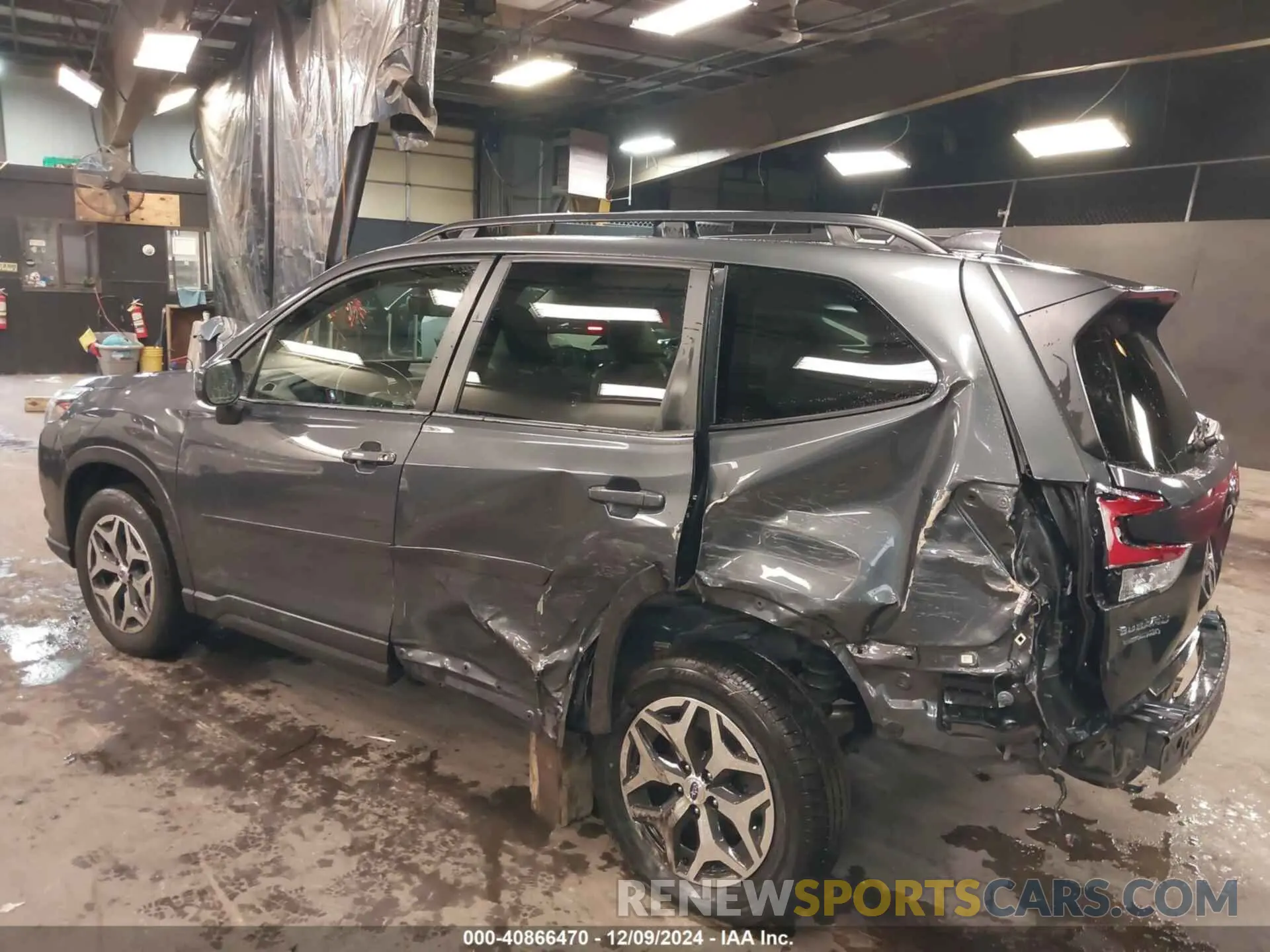 6 Photograph of a damaged car JF2SKAEC7NH467888 SUBARU FORESTER 2022