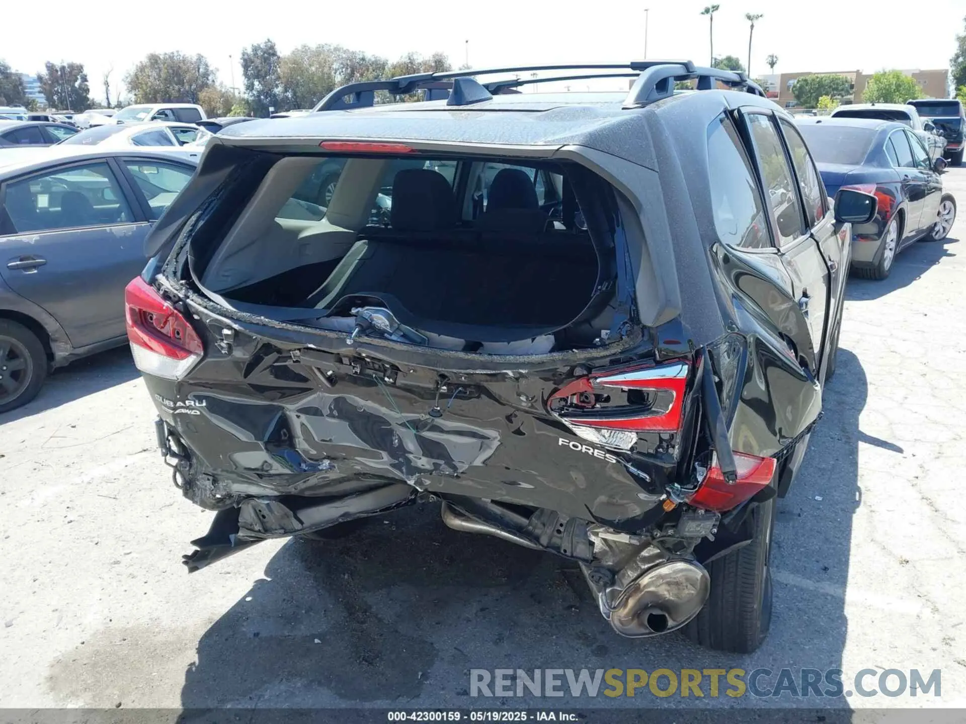 6 Photograph of a damaged car JF2SKAEC8NH422572 SUBARU FORESTER 2022