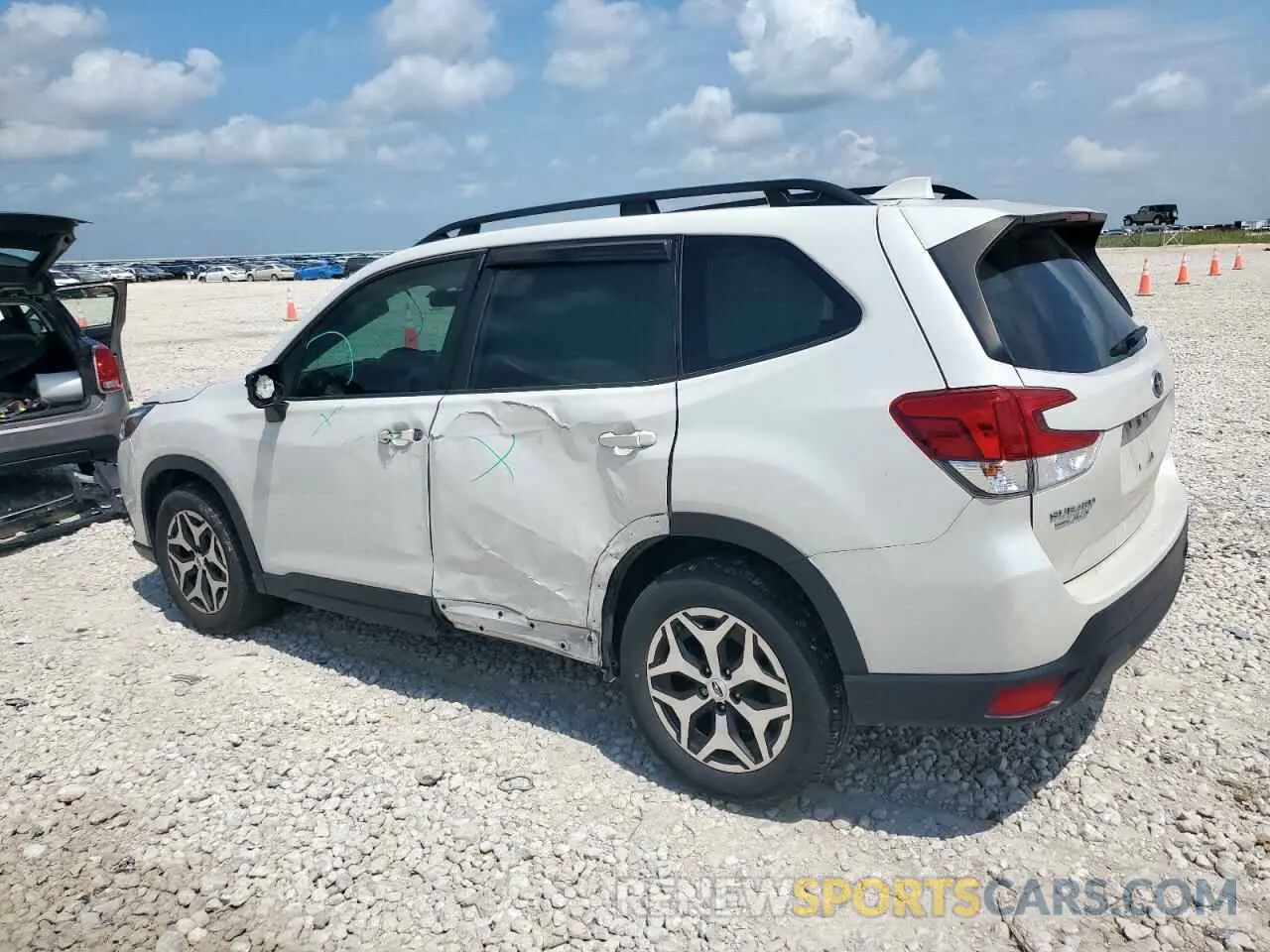 2 Photograph of a damaged car JF2SKAEC9NH443222 SUBARU FORESTER 2022