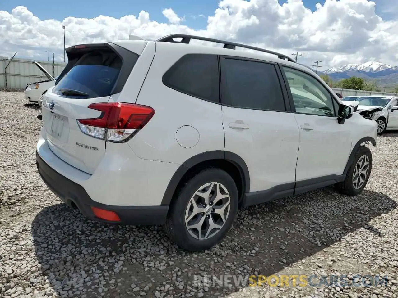 3 Photograph of a damaged car JF2SKAEC9NH486975 SUBARU FORESTER 2022