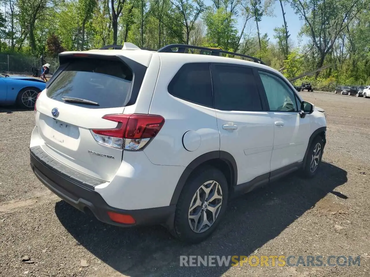 3 Photograph of a damaged car JF2SKAECXNH432391 SUBARU FORESTER 2022
