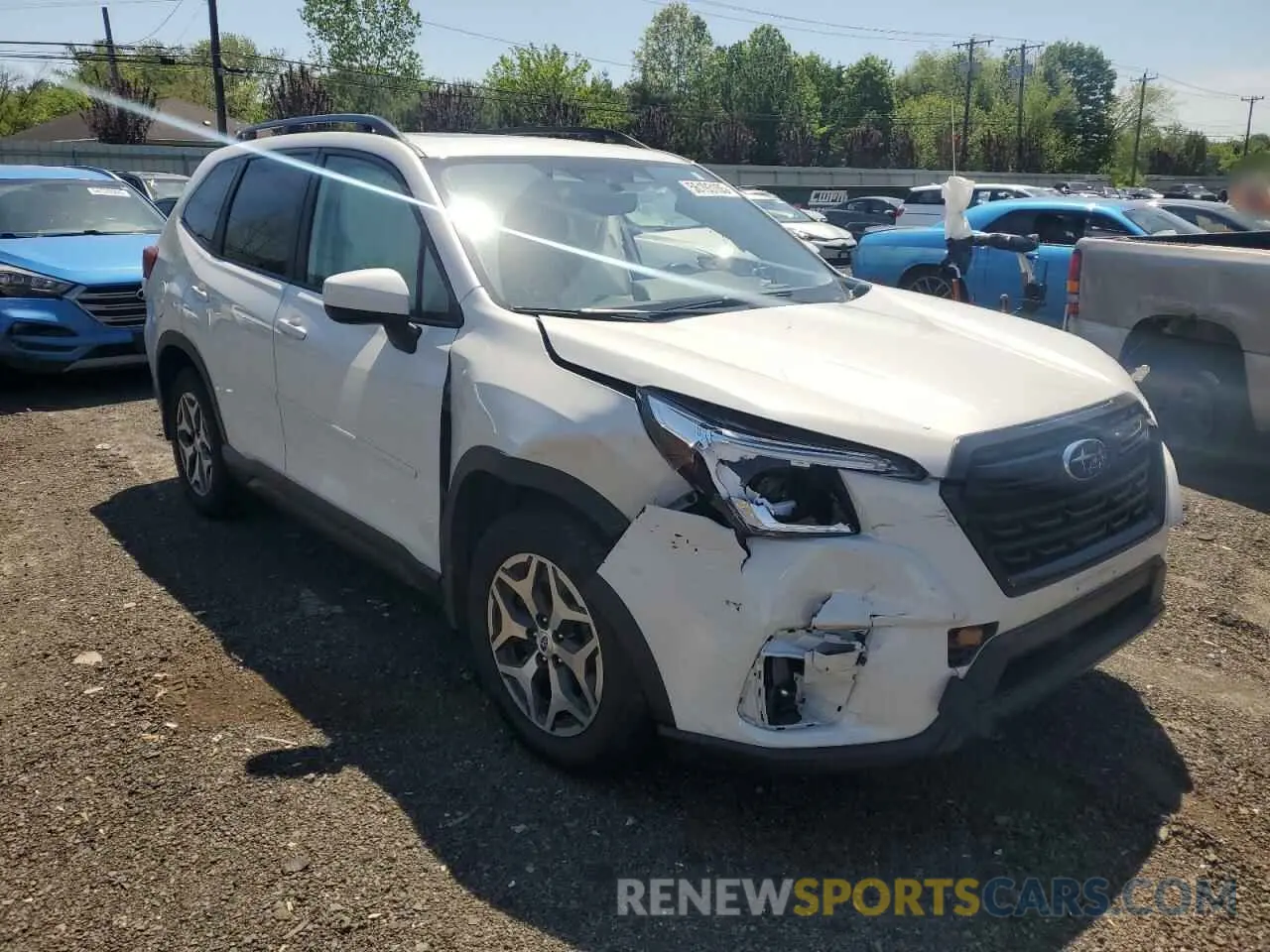 4 Photograph of a damaged car JF2SKAECXNH432391 SUBARU FORESTER 2022