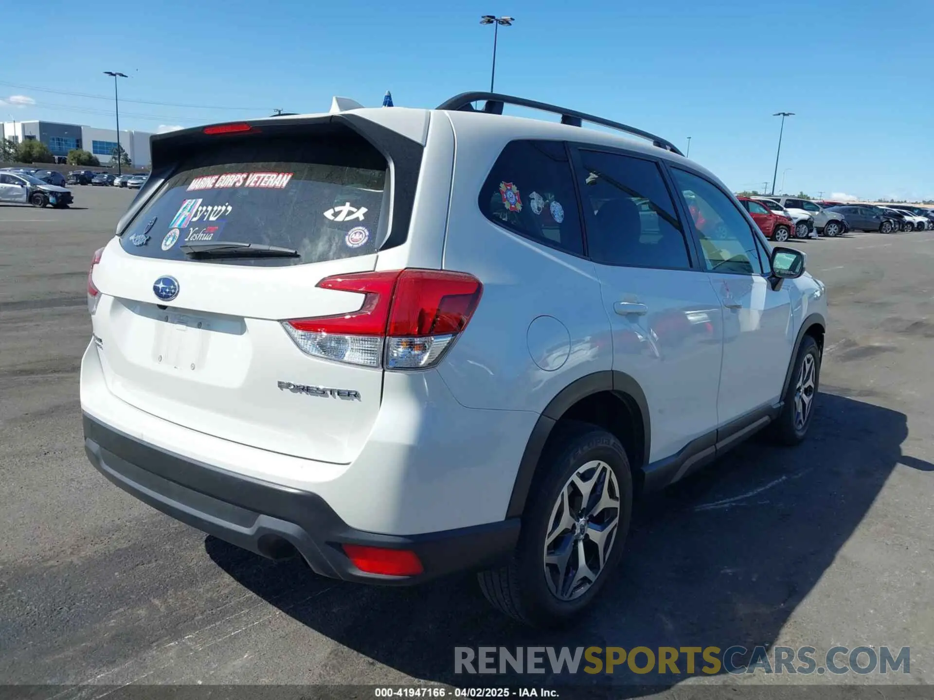 4 Photograph of a damaged car JF2SKAECXNH439065 SUBARU FORESTER 2022