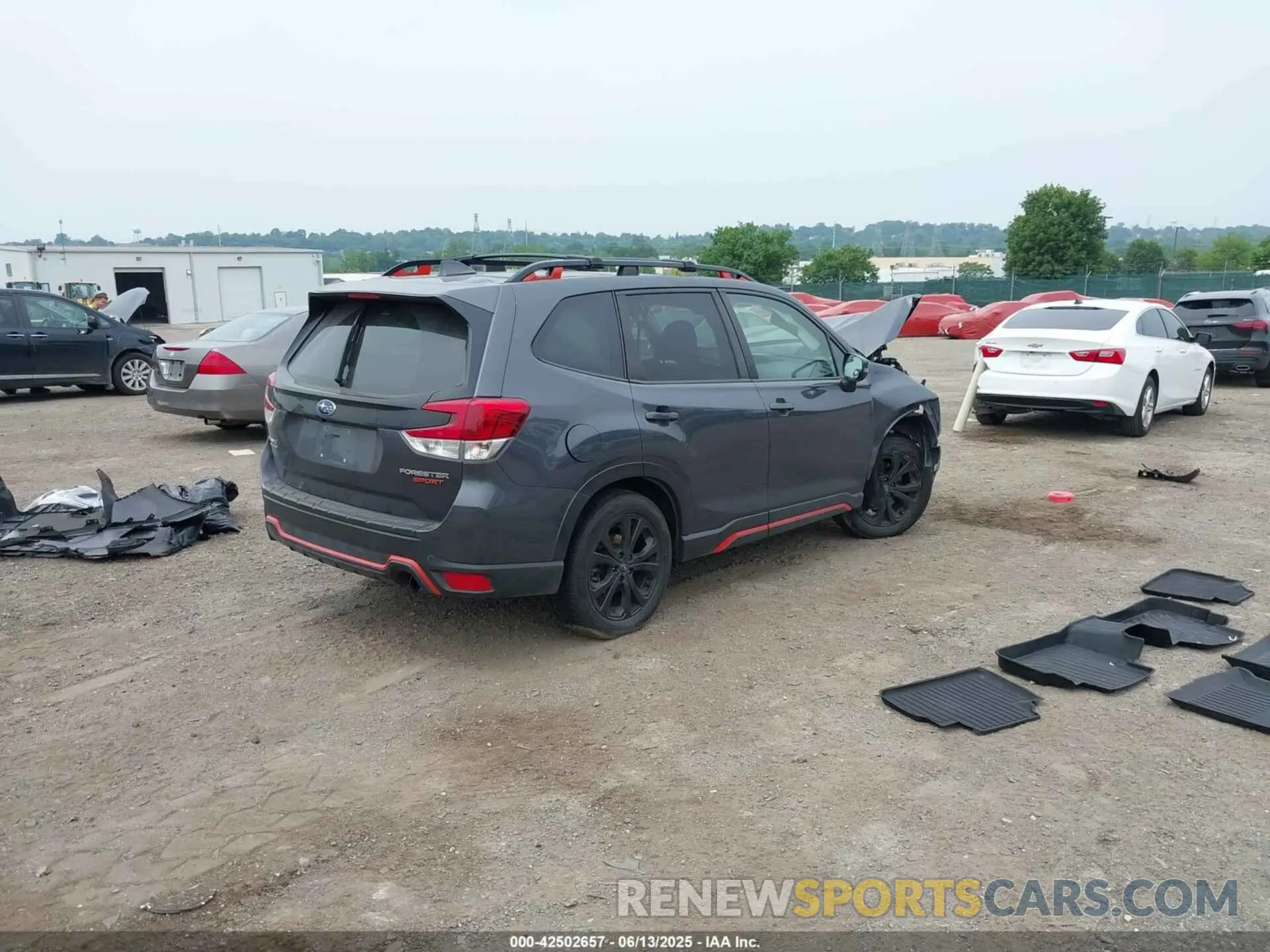 4 Photograph of a damaged car JF2SKAJC7NH419085 SUBARU FORESTER 2022