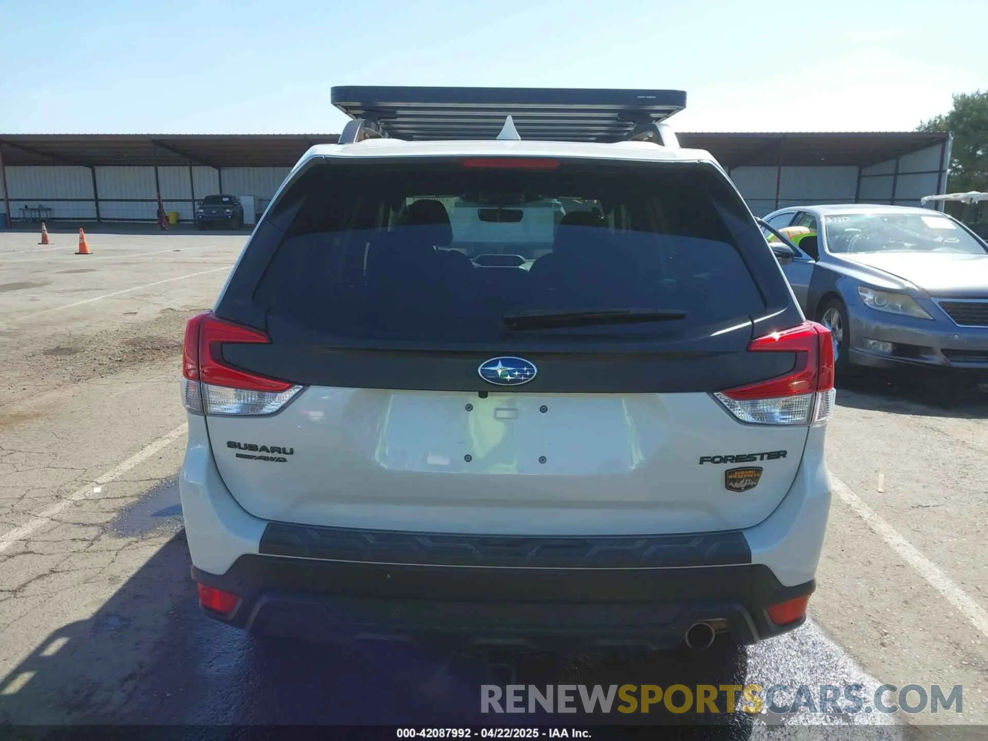 17 Photograph of a damaged car JF2SKAMC1NH481044 SUBARU FORESTER 2022