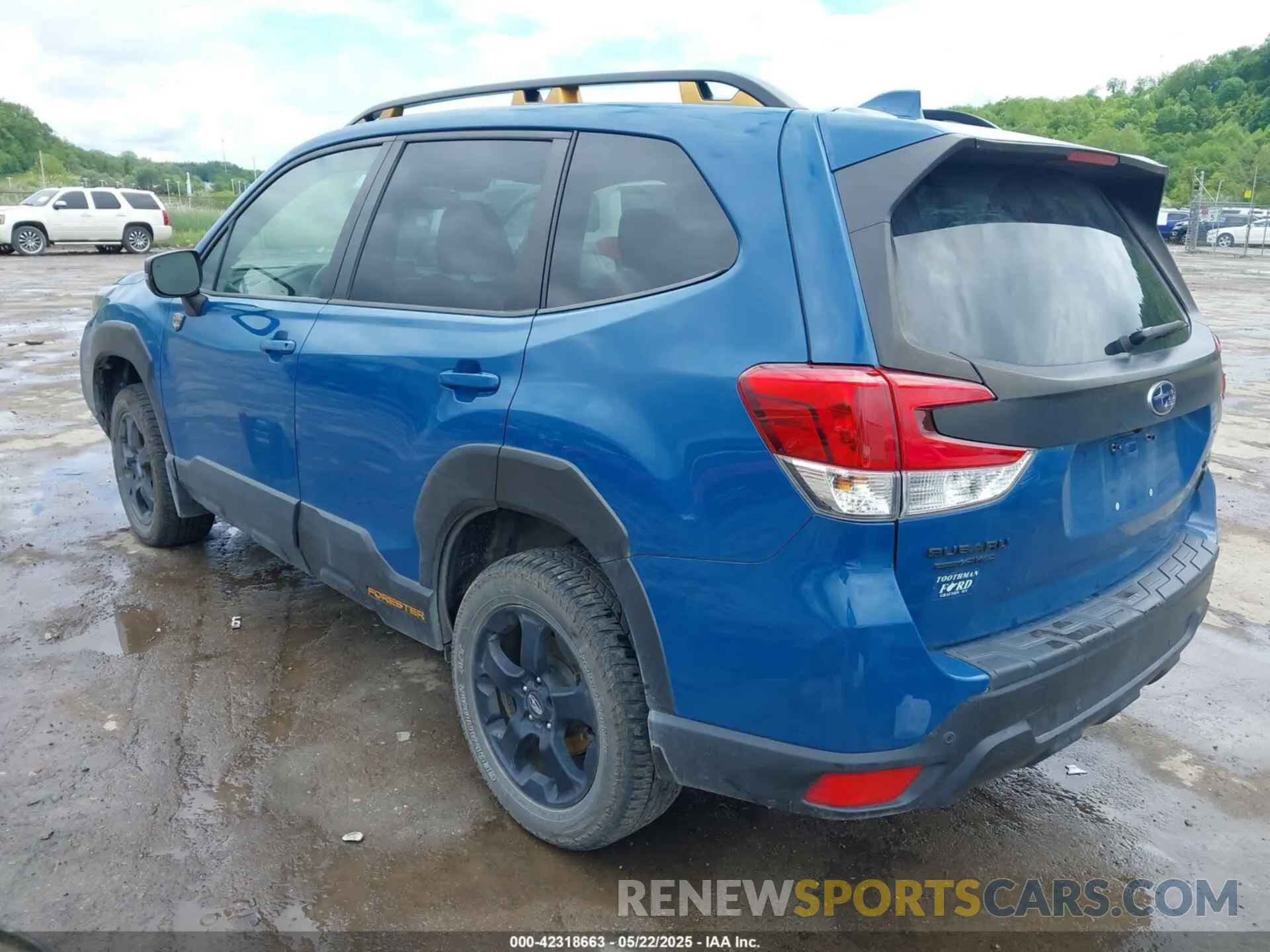 3 Photograph of a damaged car JF2SKAMC2NH436971 SUBARU FORESTER 2022