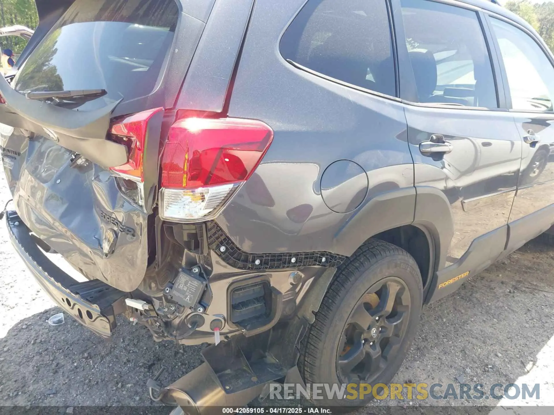 18 Photograph of a damaged car JF2SKAMC2NH493302 SUBARU FORESTER 2022