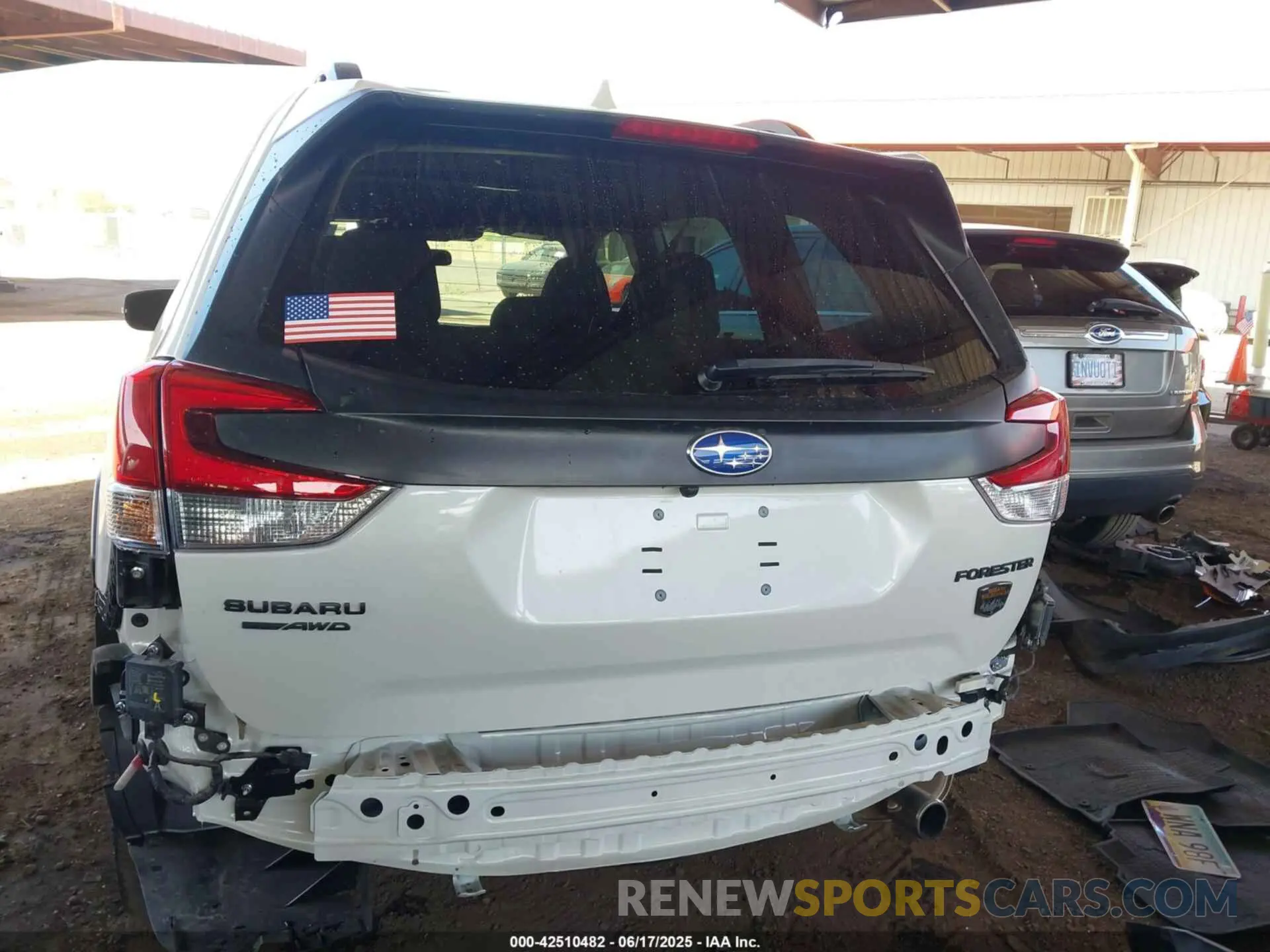 17 Photograph of a damaged car JF2SKAMC3NH401355 SUBARU FORESTER 2022