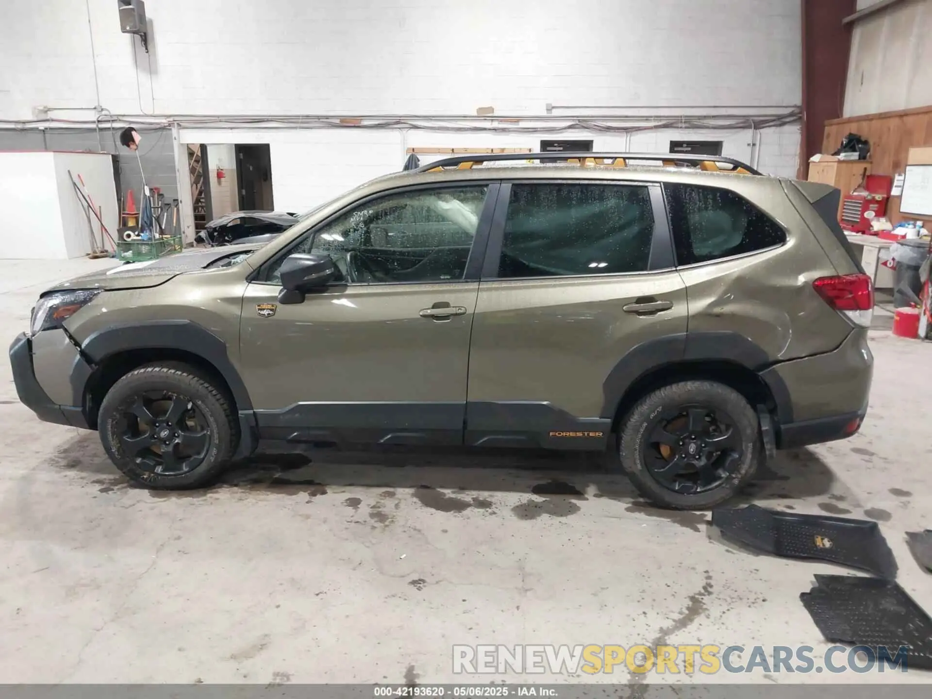 13 Photograph of a damaged car JF2SKAMC4NH498484 SUBARU FORESTER 2022