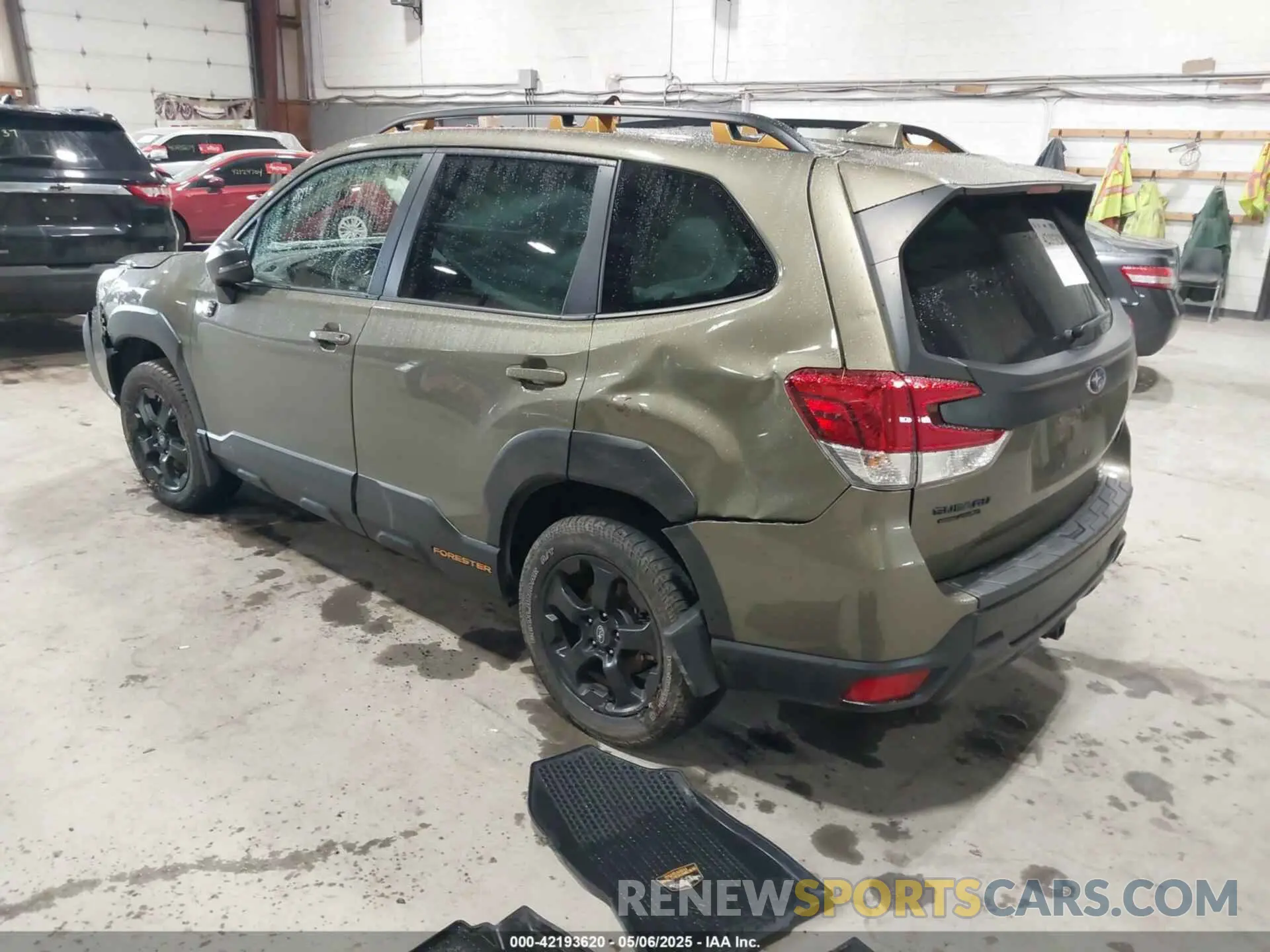 3 Photograph of a damaged car JF2SKAMC4NH498484 SUBARU FORESTER 2022