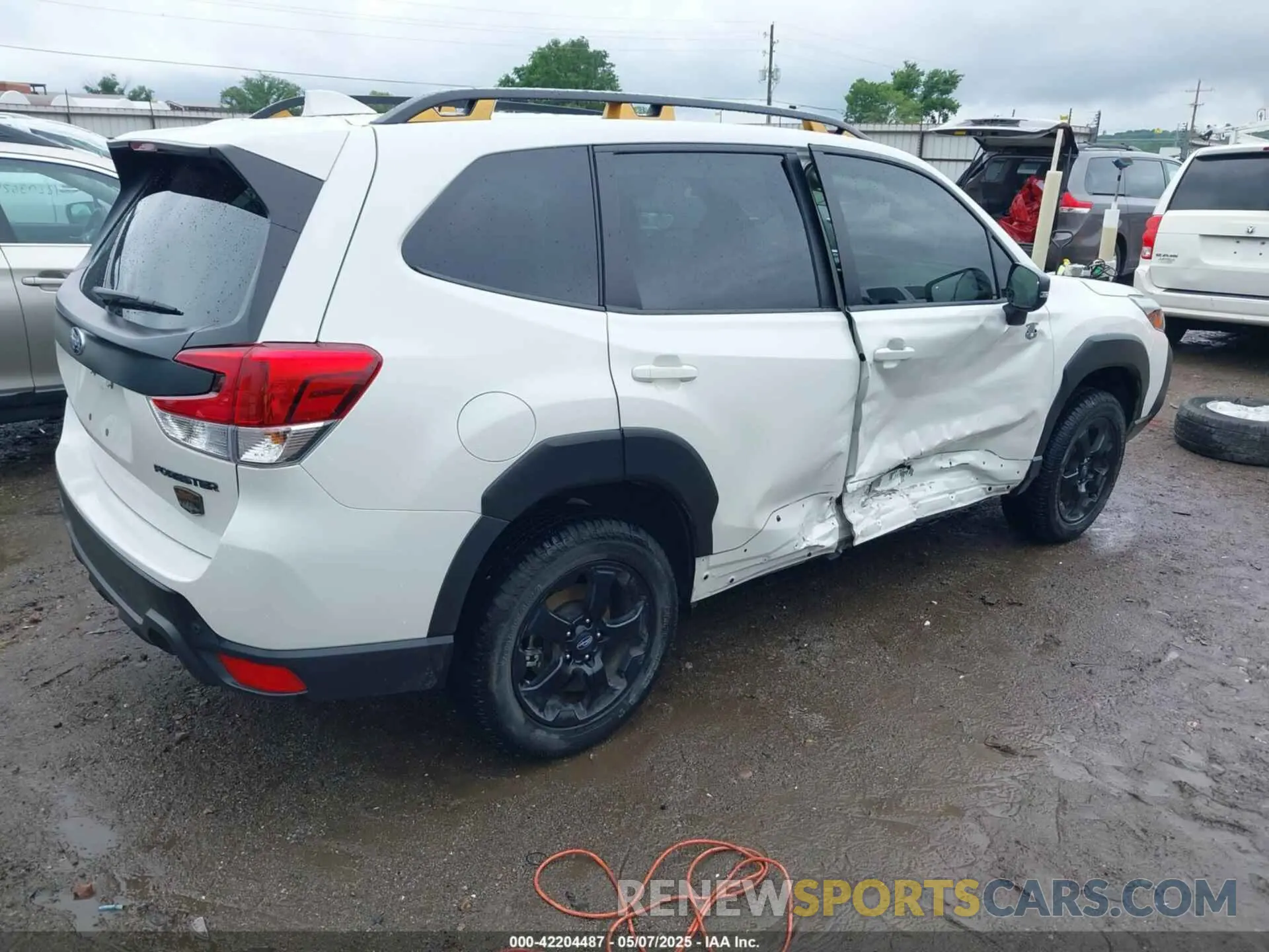 4 Photograph of a damaged car JF2SKAMC5NH517026 SUBARU FORESTER 2022
