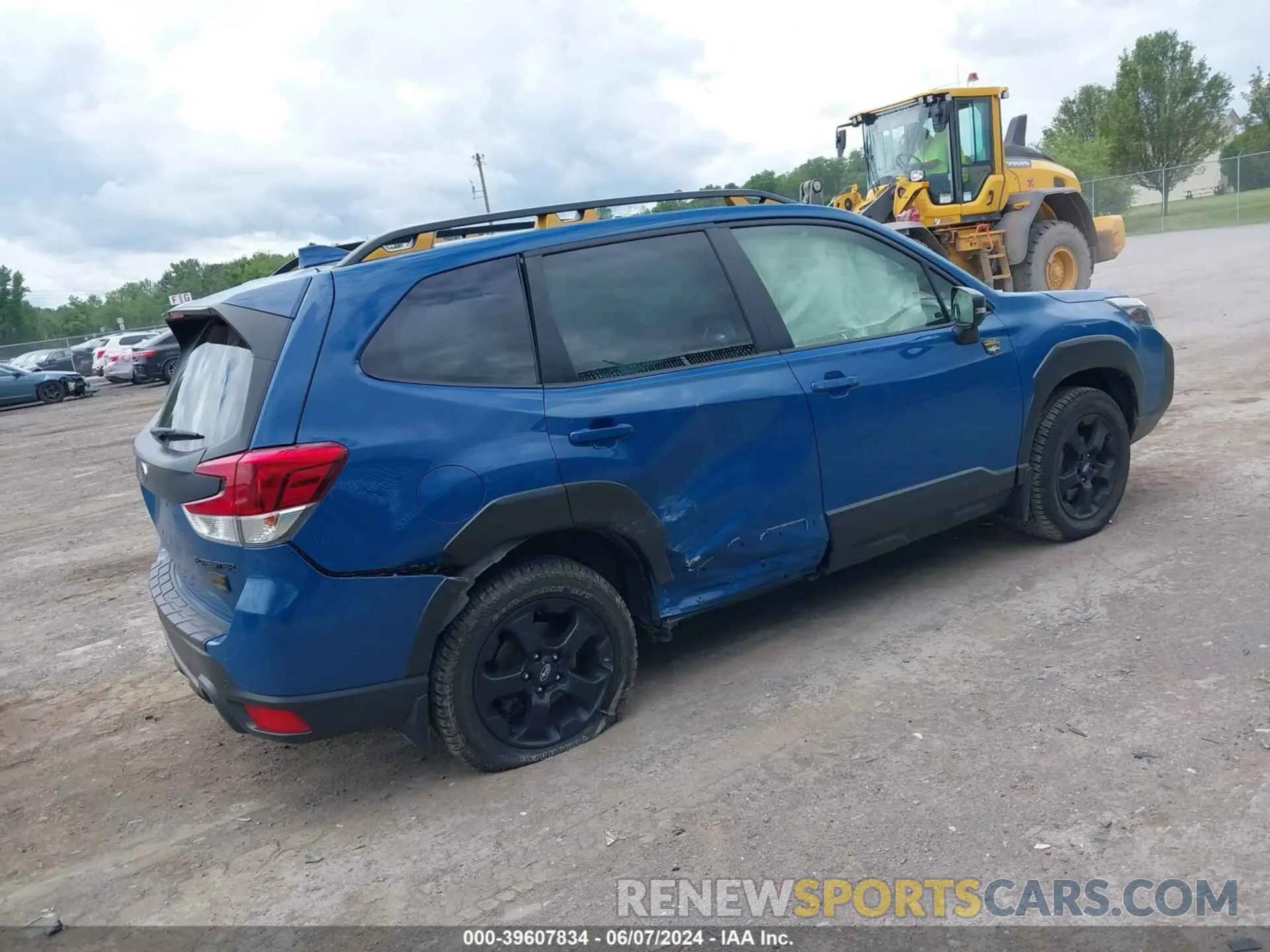 4 Photograph of a damaged car JF2SKAMC8NH529414 SUBARU FORESTER 2022