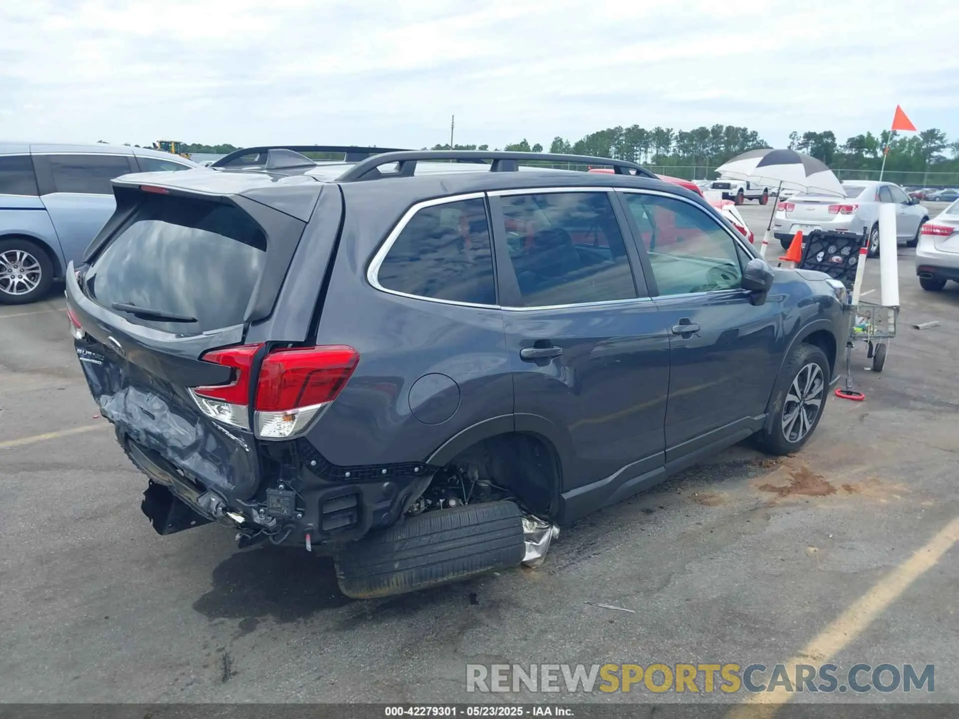 4 Photograph of a damaged car JF2SKAPC1NH521053 SUBARU FORESTER 2022
