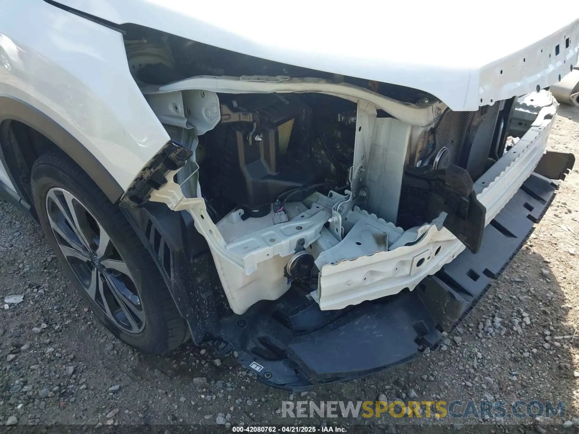 19 Photograph of a damaged car JF2SKAPC3NH435825 SUBARU FORESTER 2022