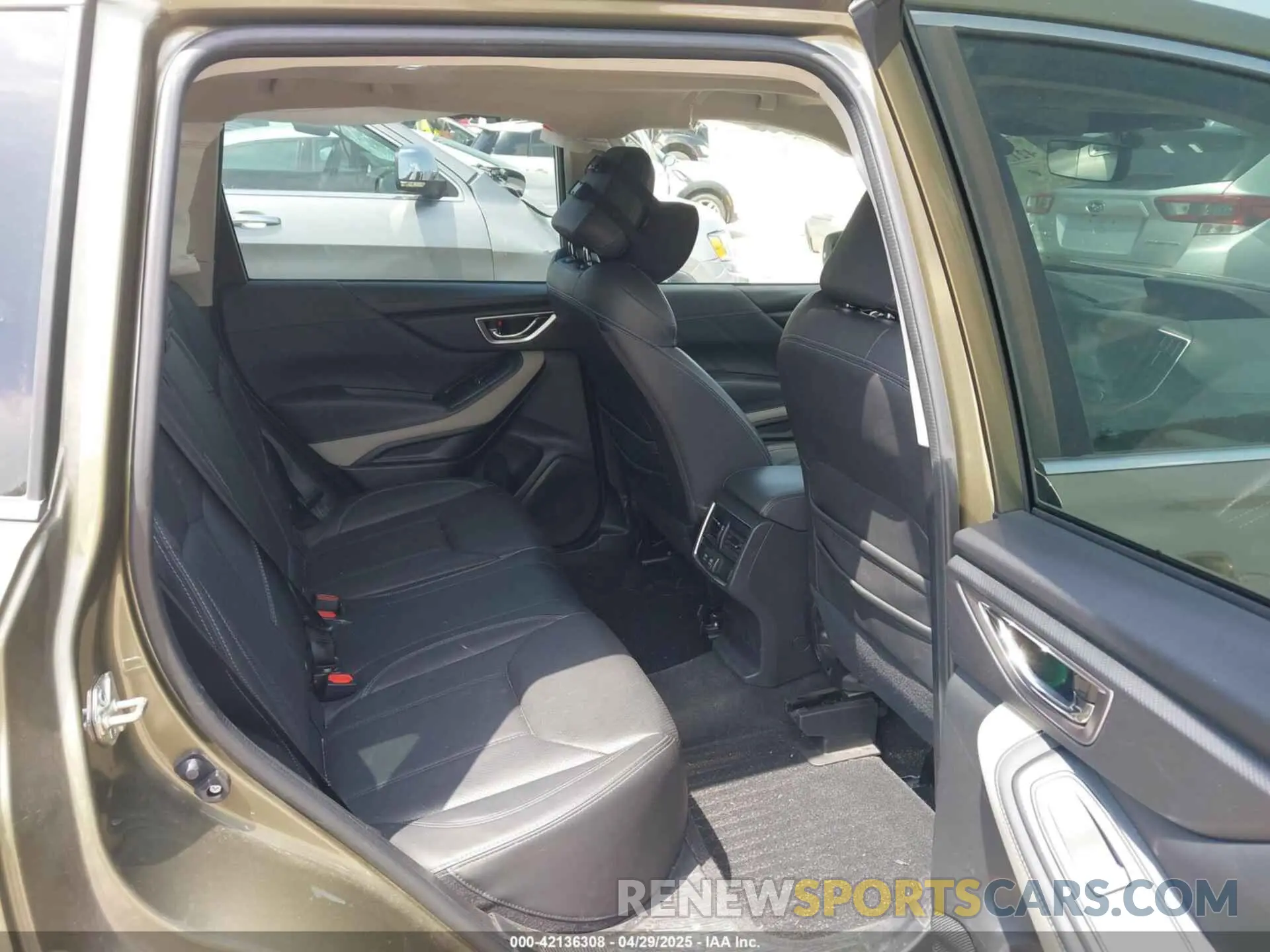 8 Photograph of a damaged car JF2SKAPC5NH440315 SUBARU FORESTER 2022