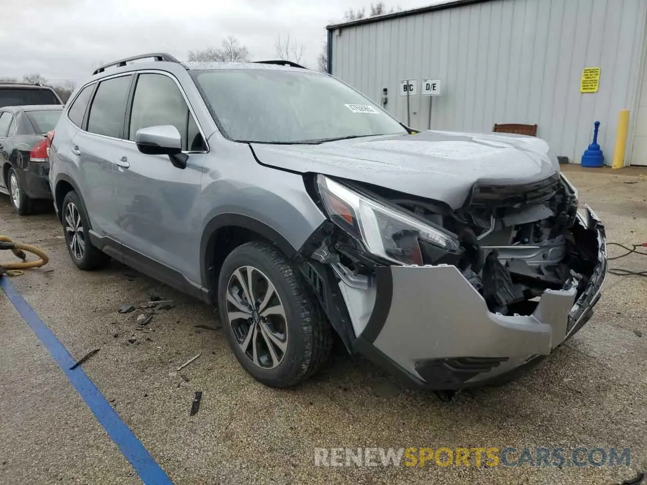 4 Photograph of a damaged car JF2SKAPC8NH444102 SUBARU FORESTER 2022