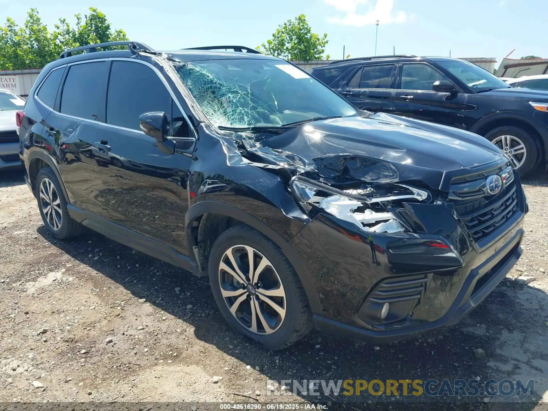 1 Photograph of a damaged car JF2SKAPC8NH469646 SUBARU FORESTER 2022