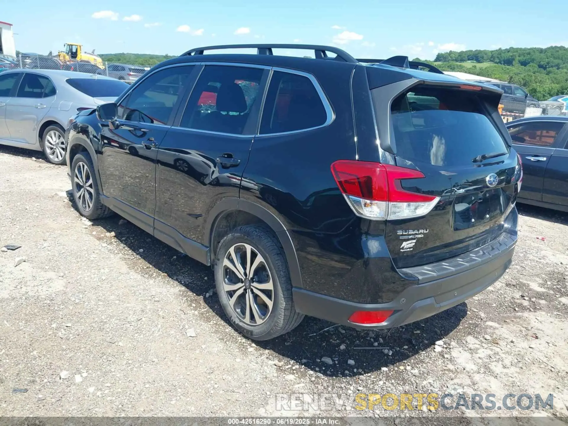 3 Photograph of a damaged car JF2SKAPC8NH469646 SUBARU FORESTER 2022