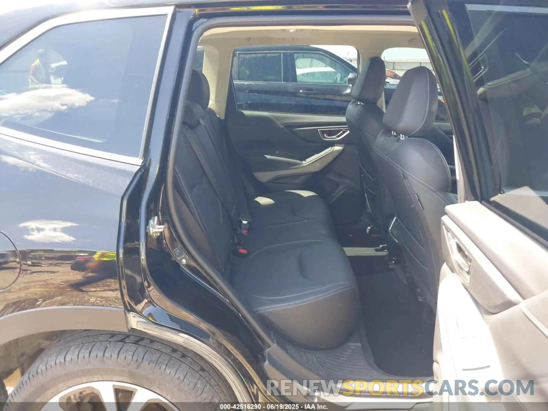 8 Photograph of a damaged car JF2SKAPC8NH469646 SUBARU FORESTER 2022