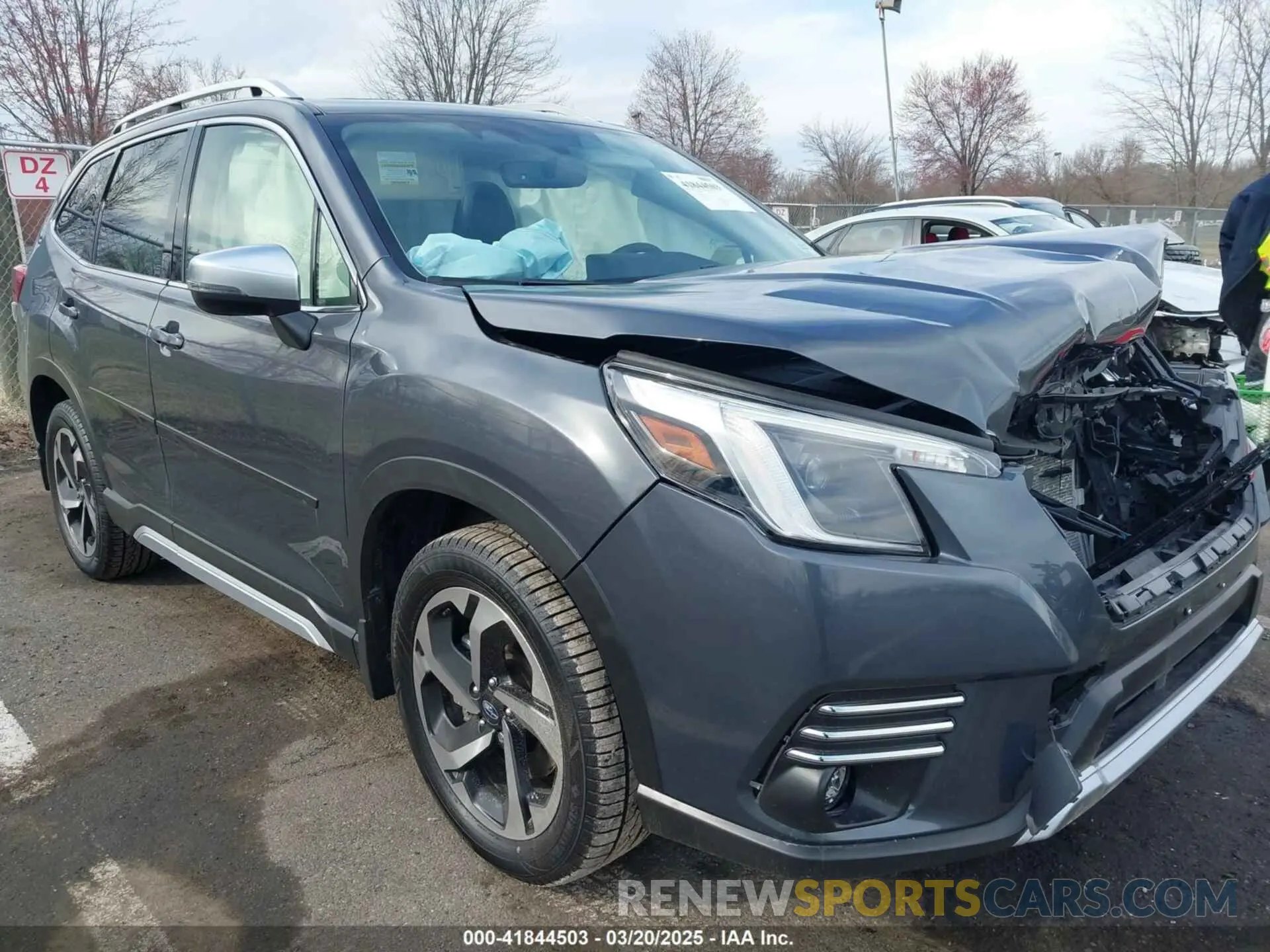18 Photograph of a damaged car JF2SKARC8NH525968 SUBARU FORESTER 2022