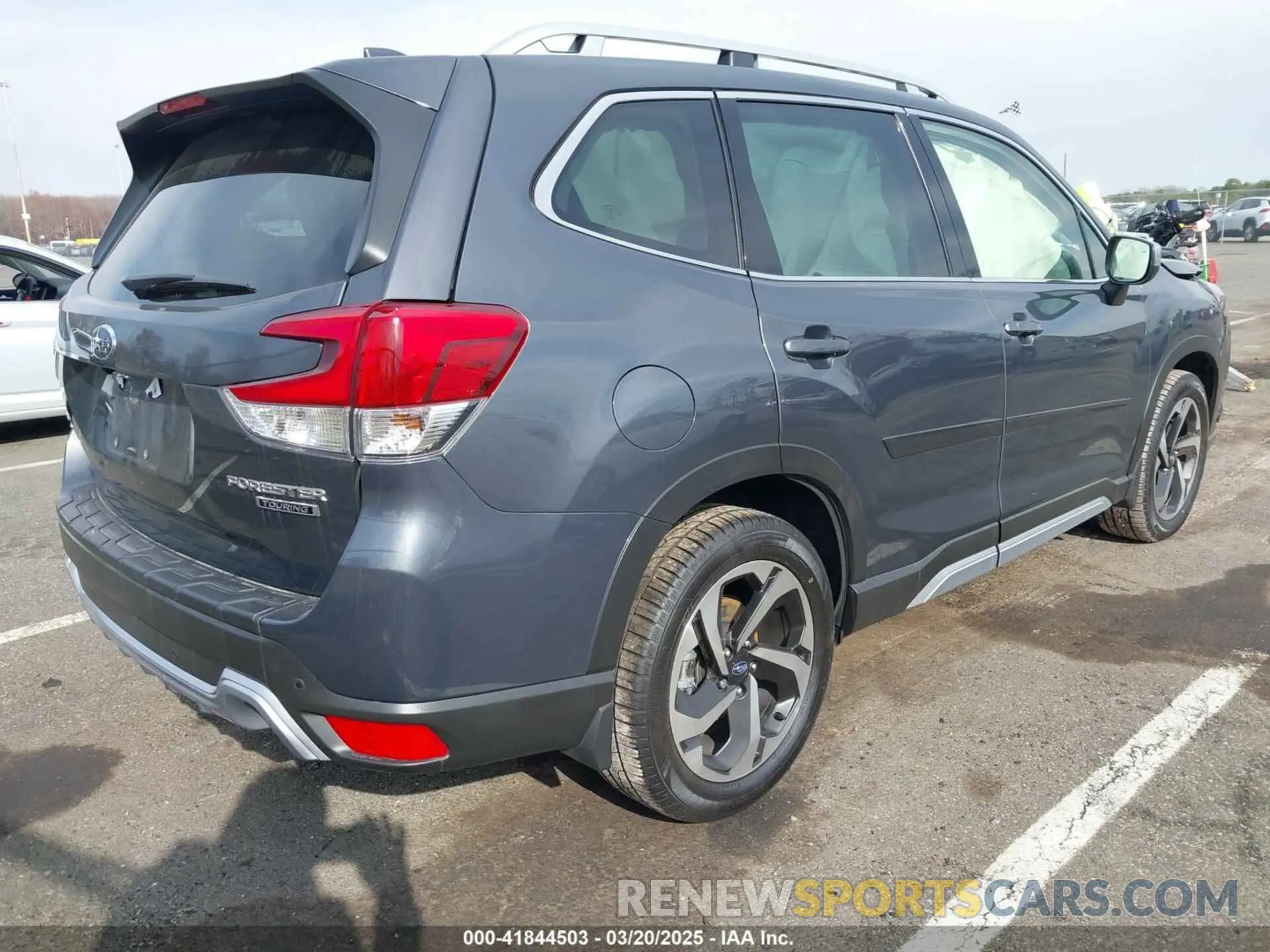 4 Photograph of a damaged car JF2SKARC8NH525968 SUBARU FORESTER 2022