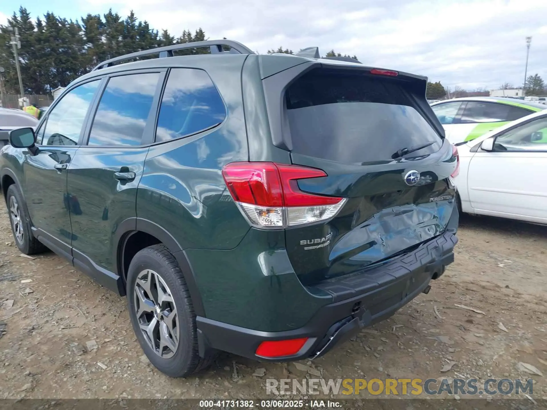 3 Photograph of a damaged car JF2SKADC0PH445252 SUBARU FORESTER 2023