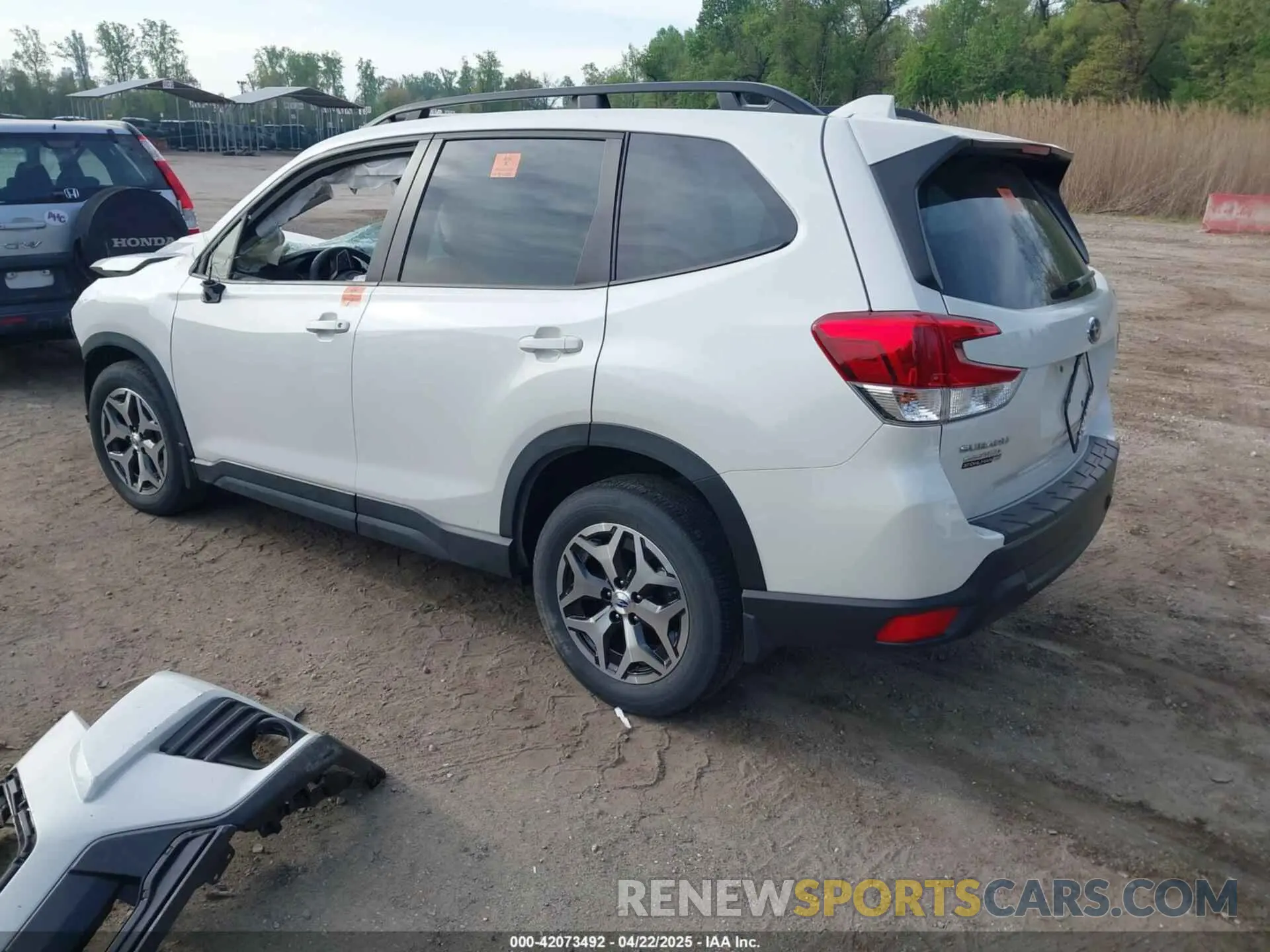 3 Photograph of a damaged car JF2SKADC2PH471884 SUBARU FORESTER 2023