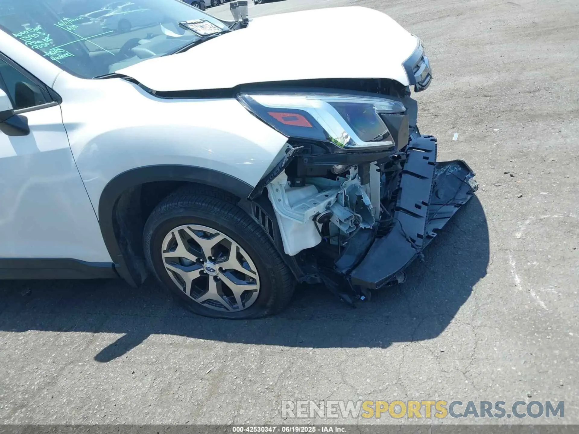 18 Photograph of a damaged car JF2SKADCXPH409956 SUBARU FORESTER 2023