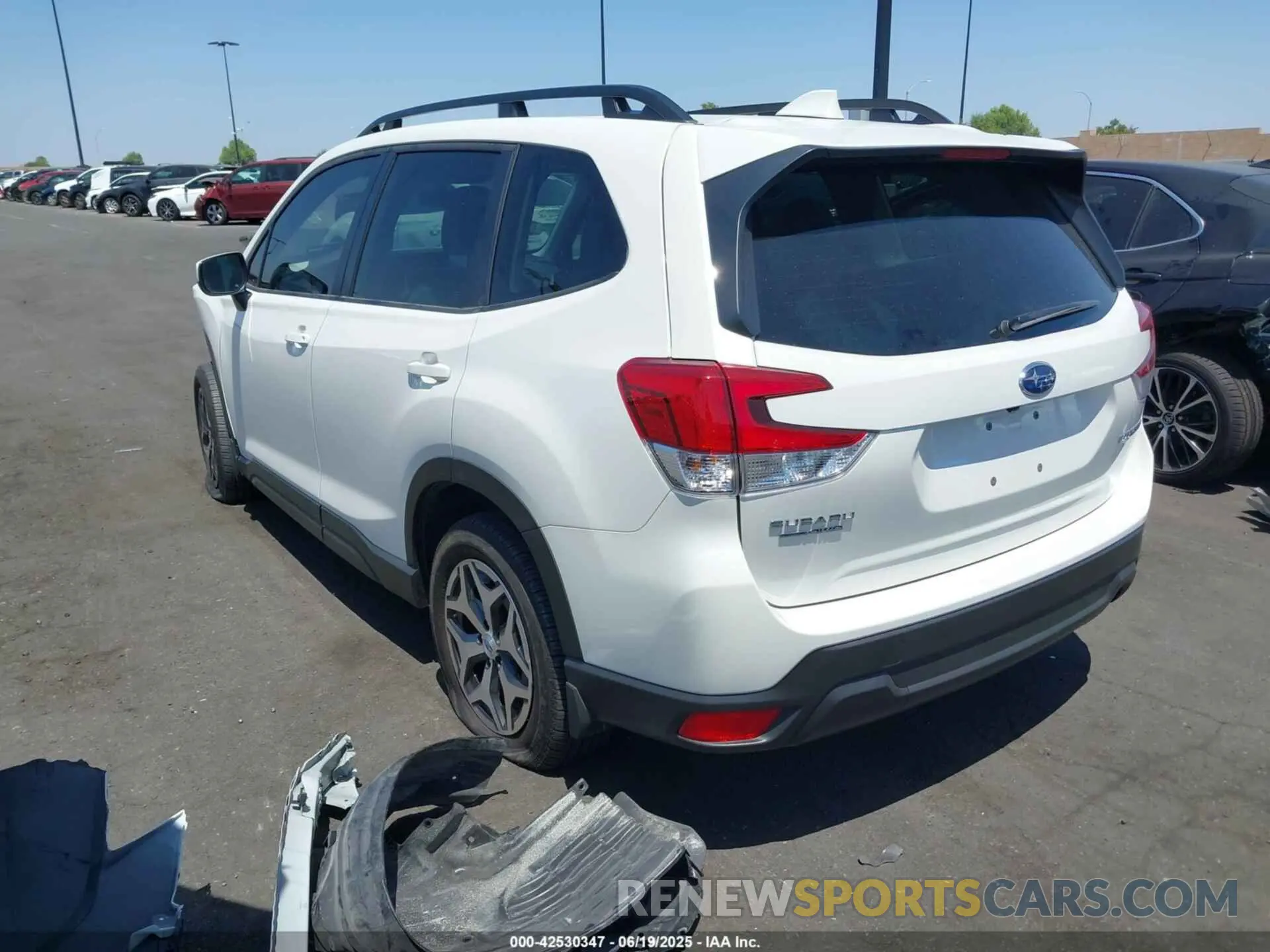 3 Photograph of a damaged car JF2SKADCXPH409956 SUBARU FORESTER 2023