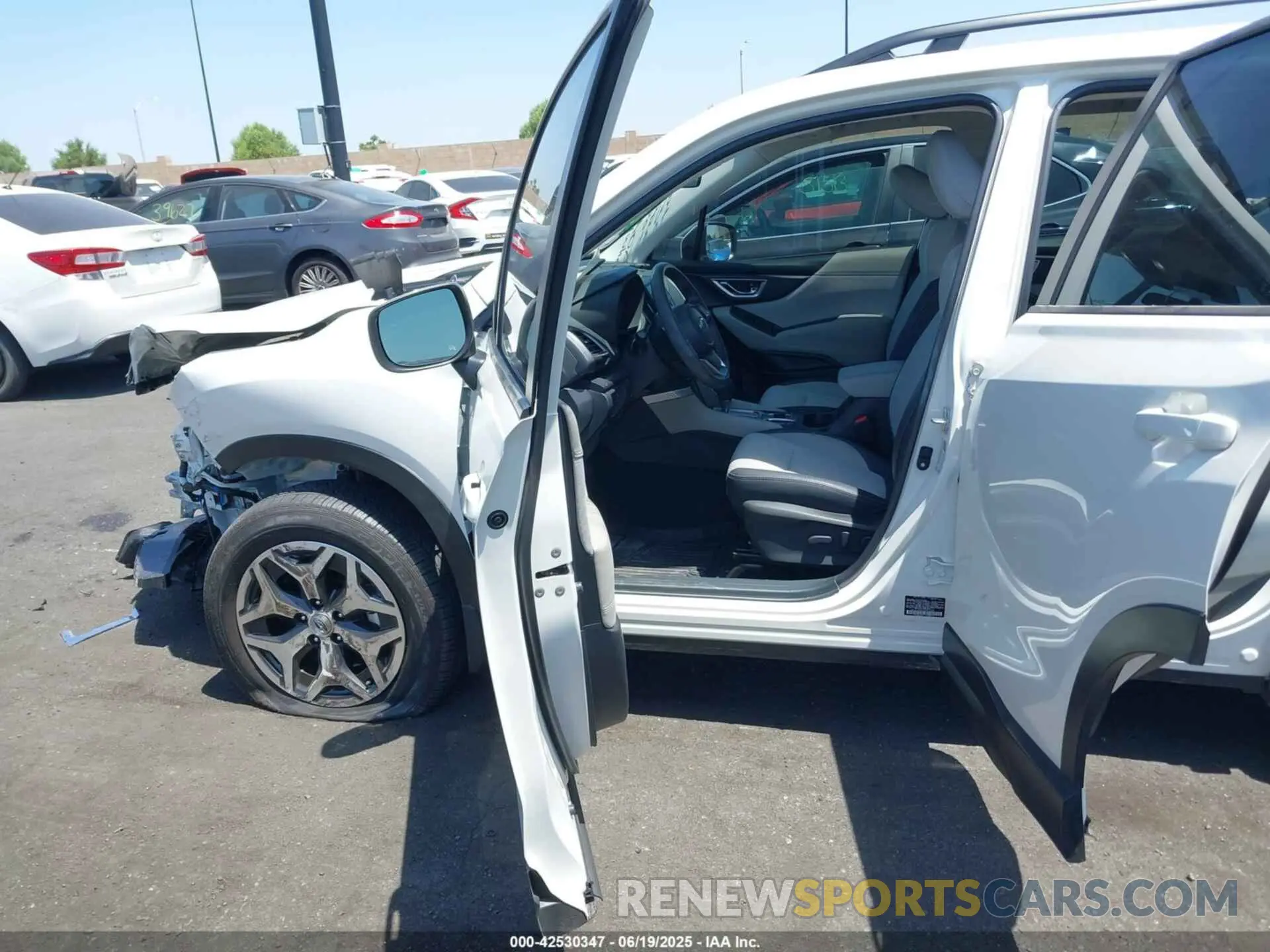 5 Photograph of a damaged car JF2SKADCXPH409956 SUBARU FORESTER 2023