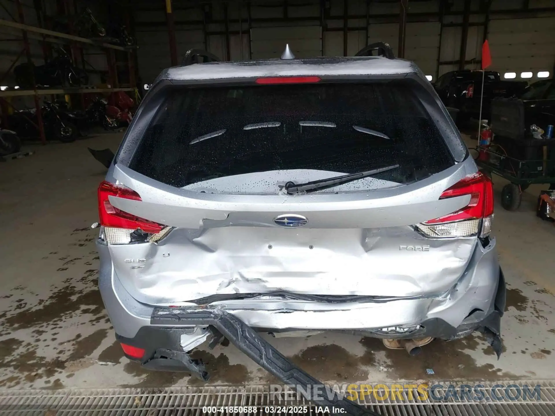 16 Photograph of a damaged car JF2SKAEC0PH514262 SUBARU FORESTER 2023