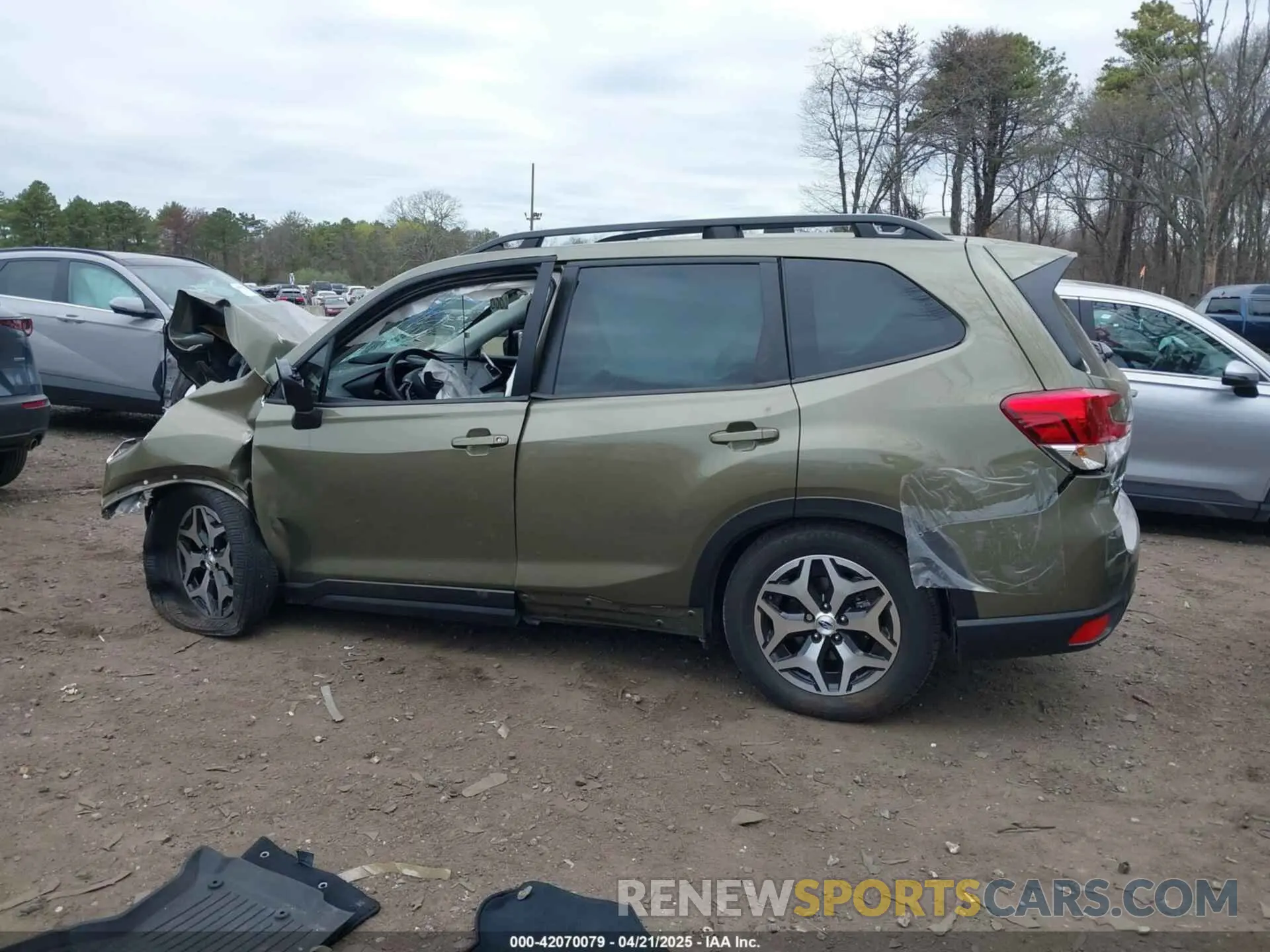 14 Photograph of a damaged car JF2SKAEC2PH537266 SUBARU FORESTER 2023
