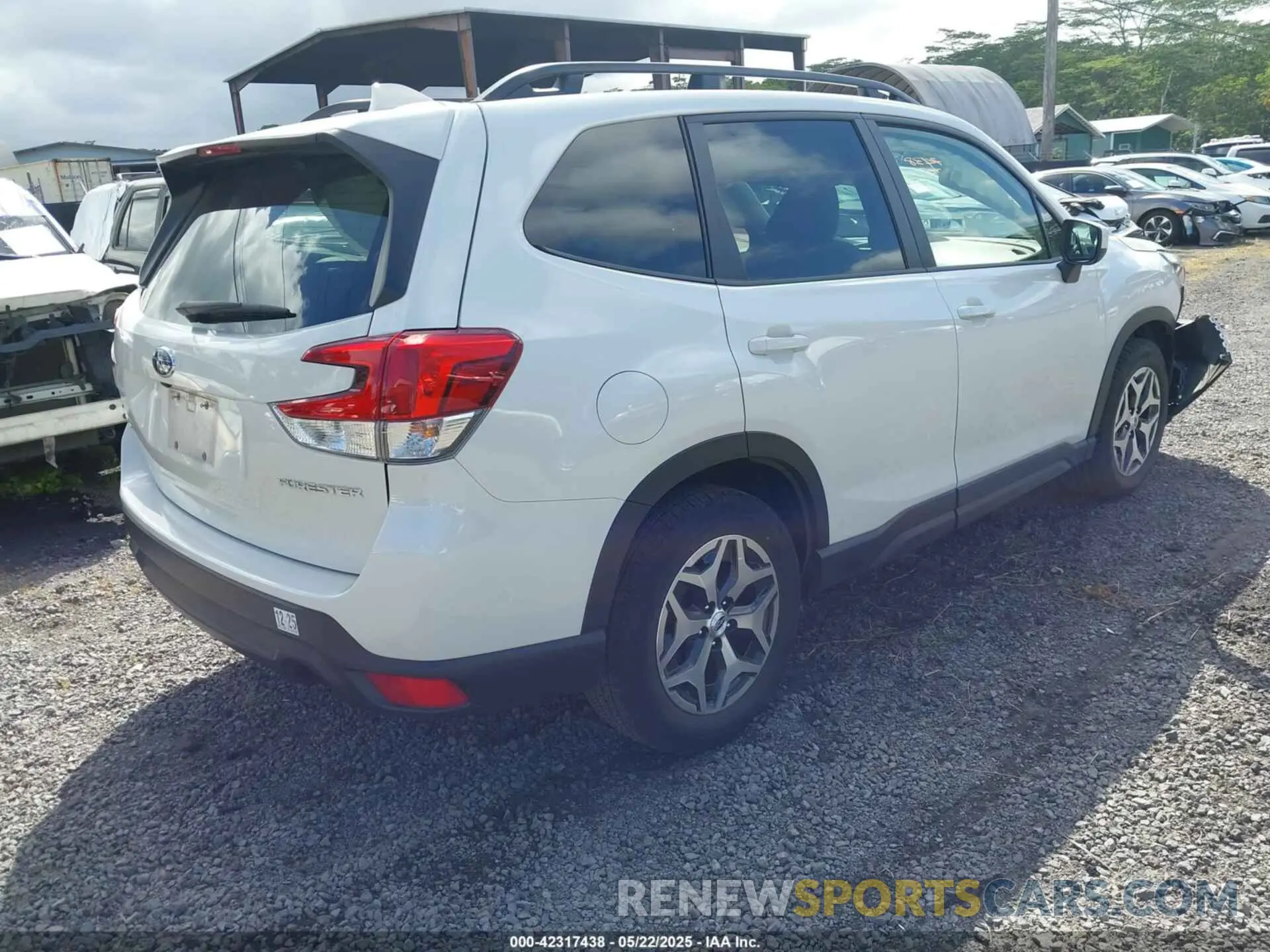 4 Photograph of a damaged car JF2SKAEC3PH400322 SUBARU FORESTER 2023