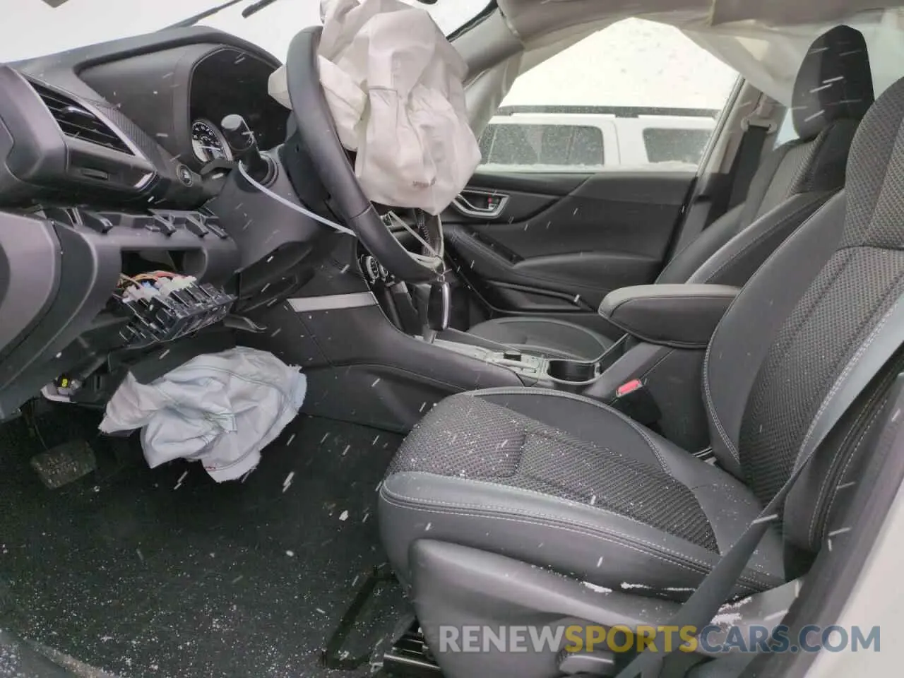 7 Photograph of a damaged car JF2SKAEC6PH495247 SUBARU FORESTER 2023