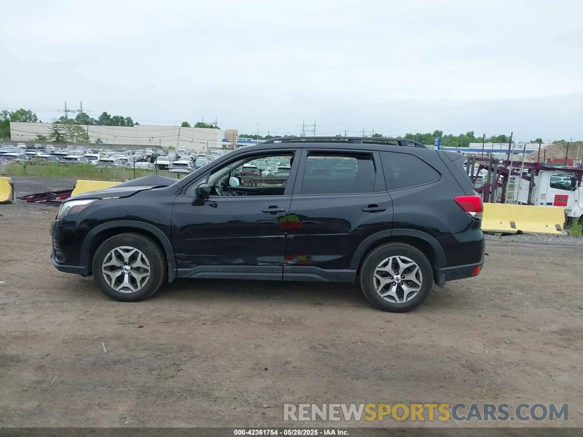 14 Photograph of a damaged car JF2SKAEC6PH511494 SUBARU FORESTER 2023