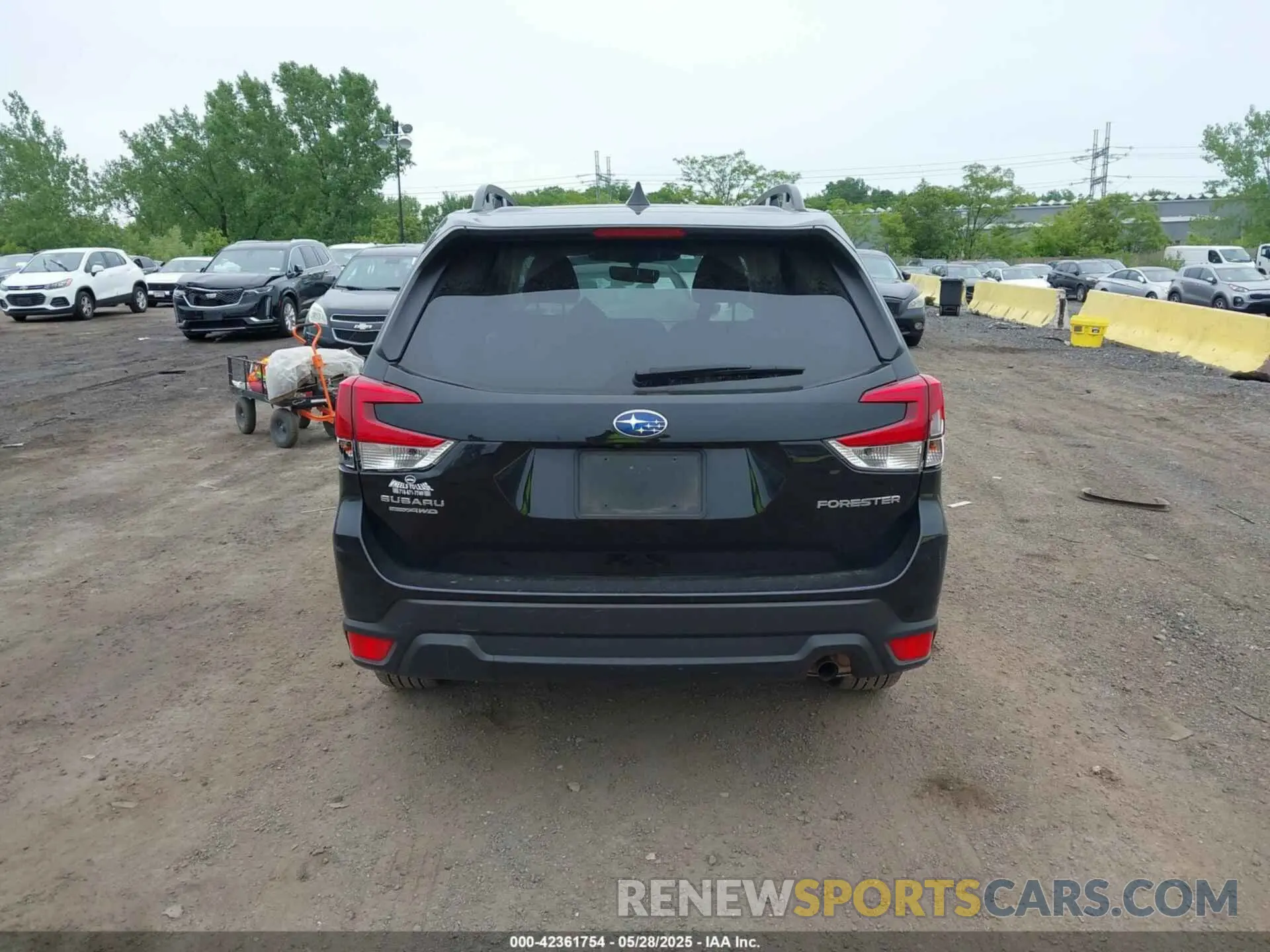 16 Photograph of a damaged car JF2SKAEC6PH511494 SUBARU FORESTER 2023