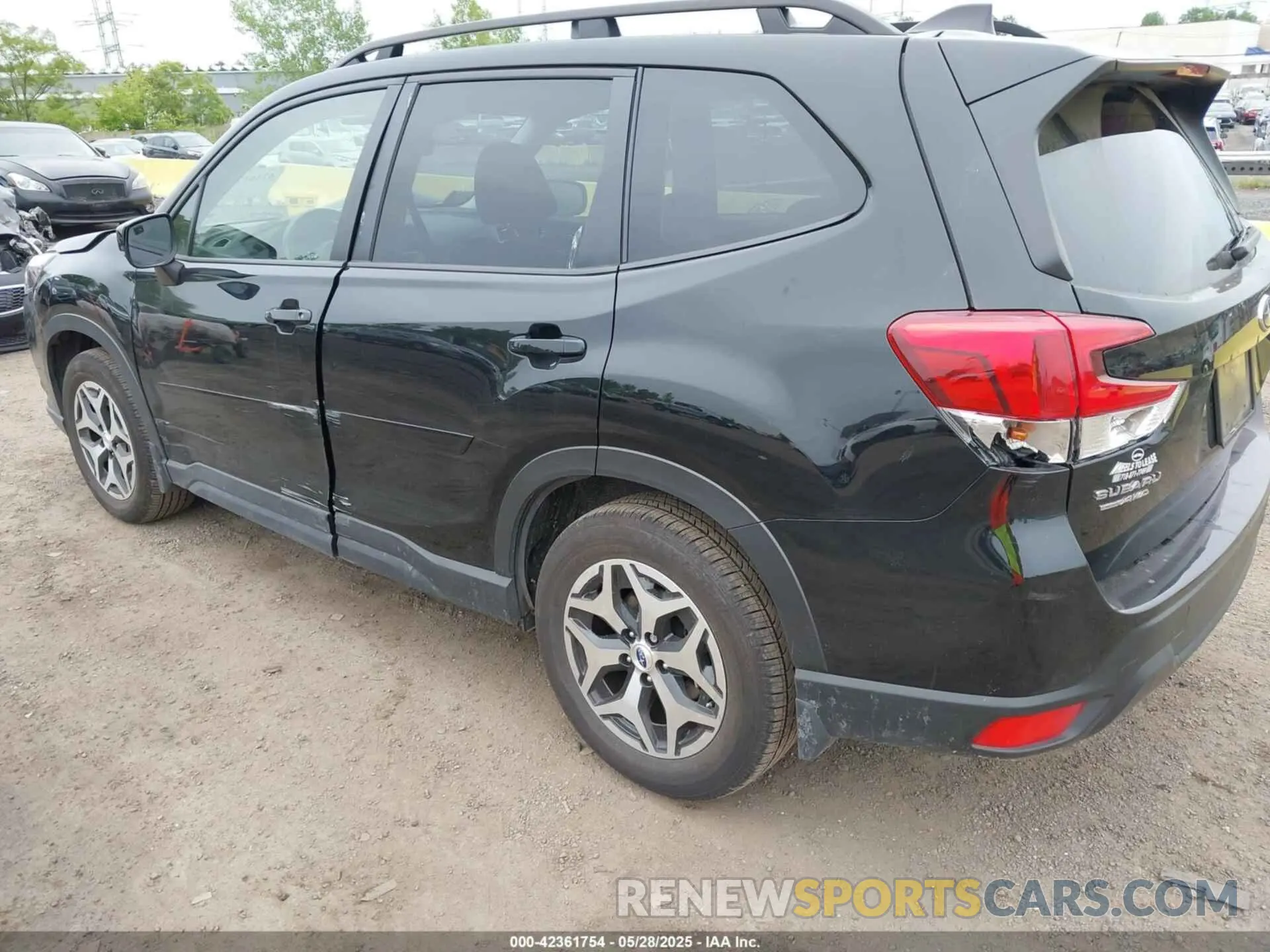 21 Photograph of a damaged car JF2SKAEC6PH511494 SUBARU FORESTER 2023