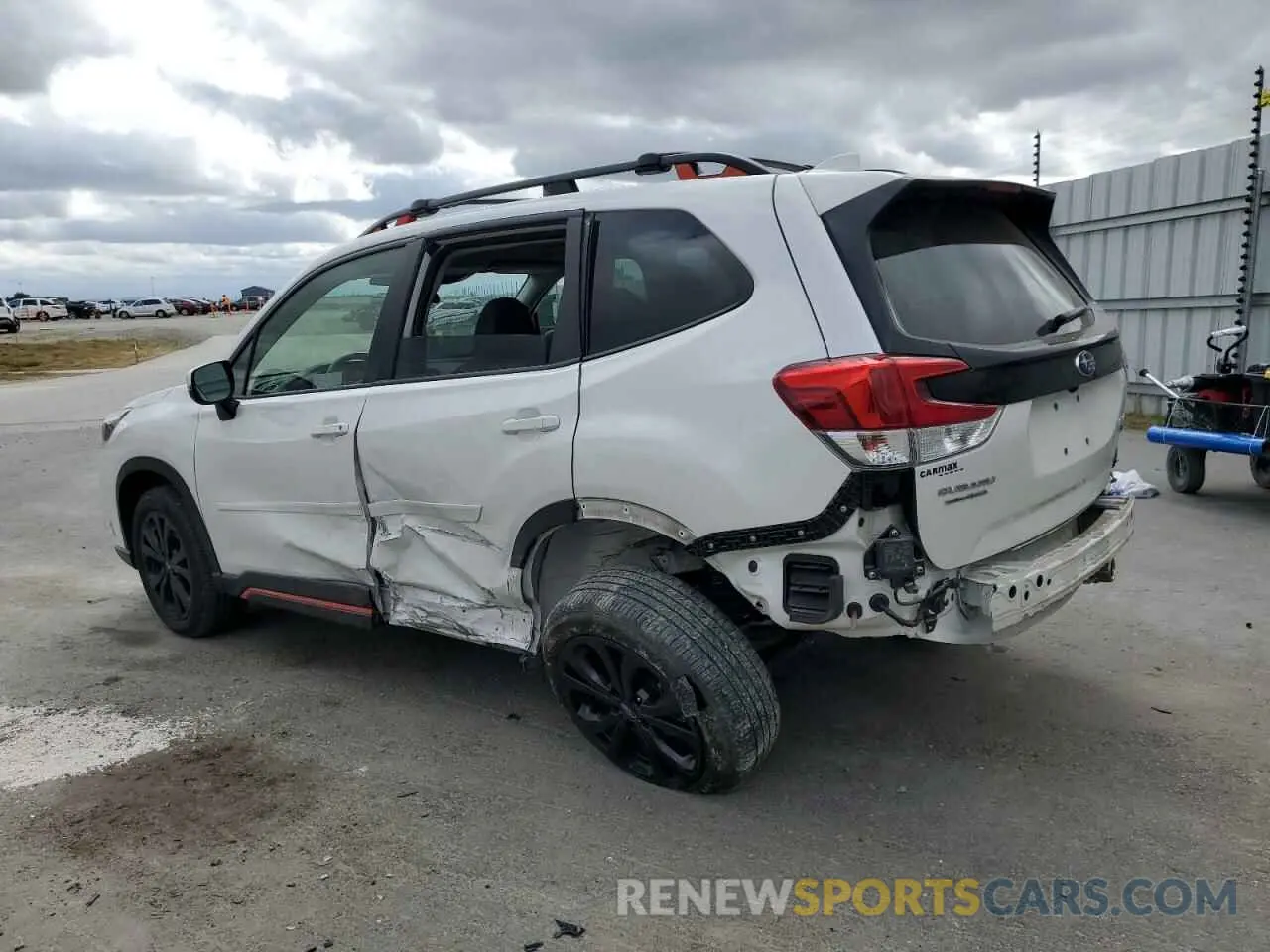 2 Photograph of a damaged car JF2SKAJC8PH423634 SUBARU FORESTER 2023
