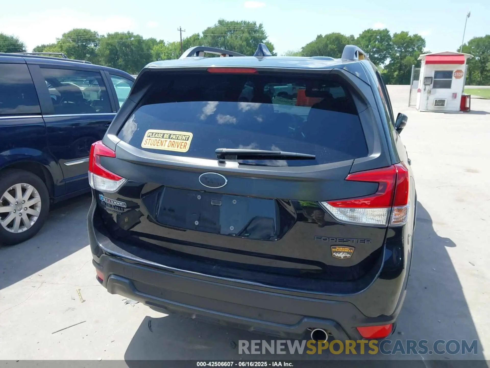 16 Photograph of a damaged car JF2SKAMC1PH502476 SUBARU FORESTER 2023