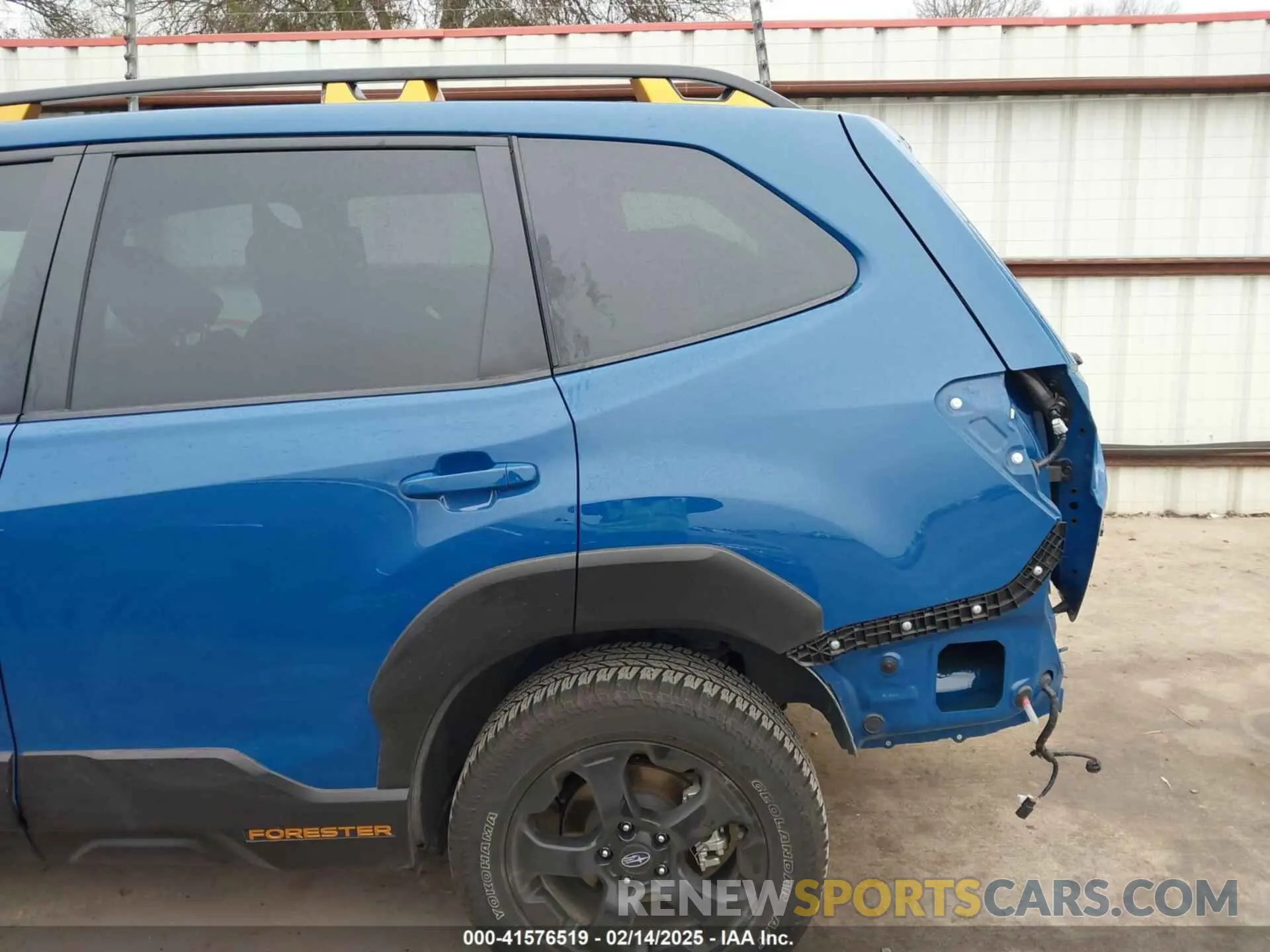 19 Photograph of a damaged car JF2SKAMC2PH427853 SUBARU FORESTER 2023