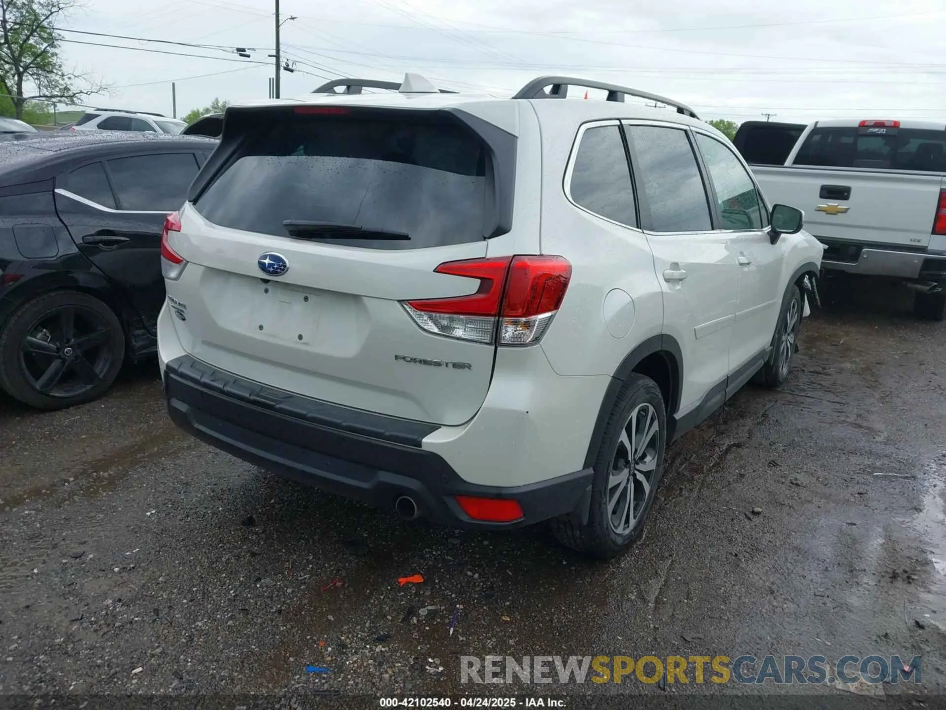 4 Photograph of a damaged car JF2SKAPC3PH534423 SUBARU FORESTER 2023