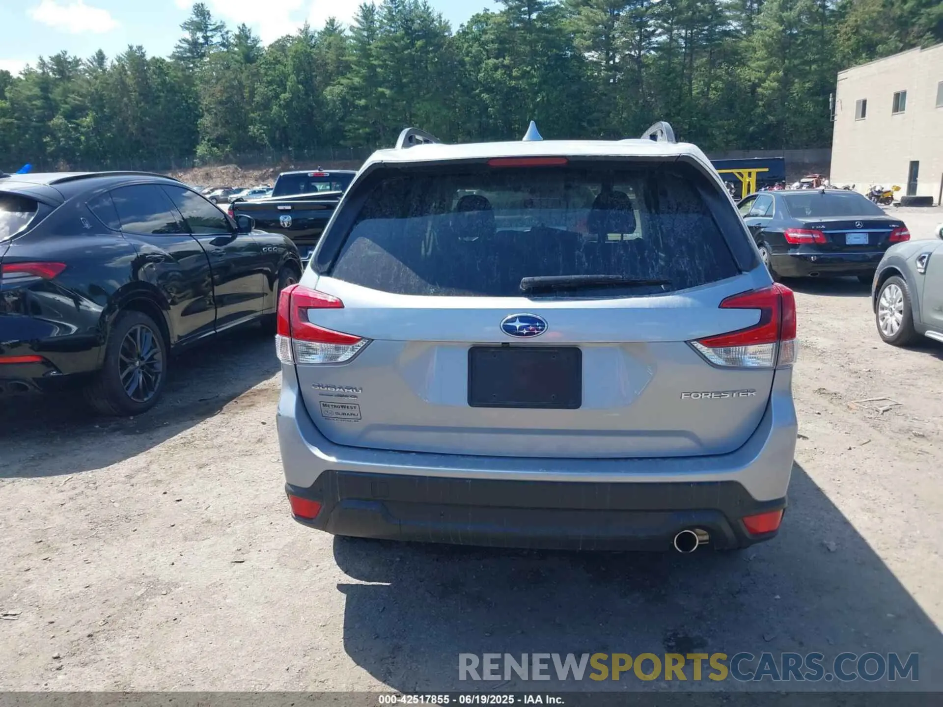 17 Photograph of a damaged car JF2SKAPC4PH530624 SUBARU FORESTER 2023