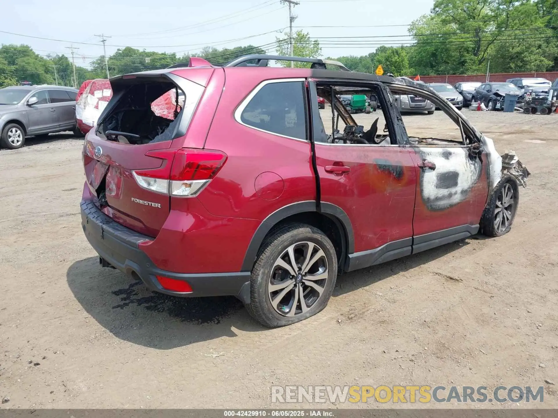4 Photograph of a damaged car JF2SKAPC7PH401048 SUBARU FORESTER 2023