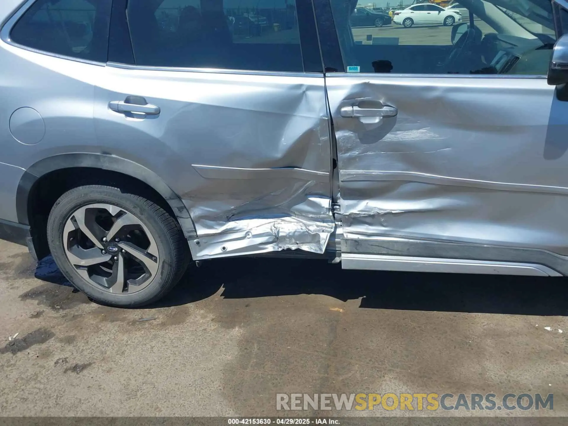 17 Photograph of a damaged car JF2SKARC9PH506171 SUBARU FORESTER 2023
