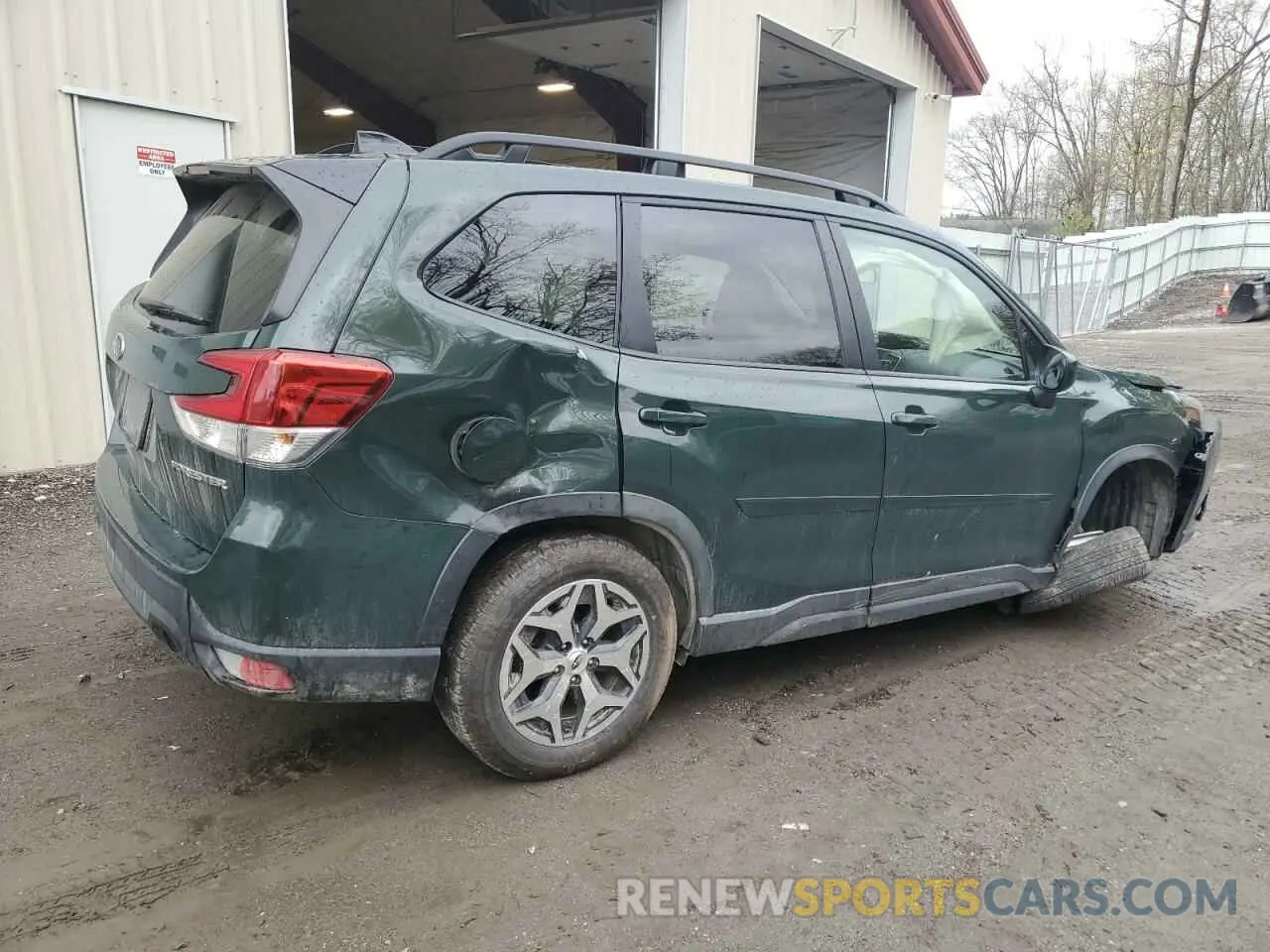 3 Photograph of a damaged car JF2SKACC8RH489732 SUBARU FORESTER 2024