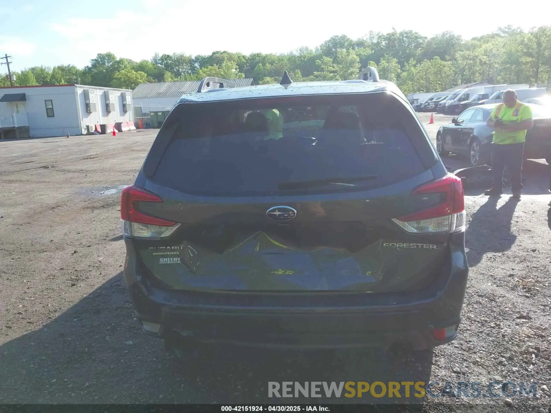 16 Photograph of a damaged car JF2SKACC8RH509283 SUBARU FORESTER 2024