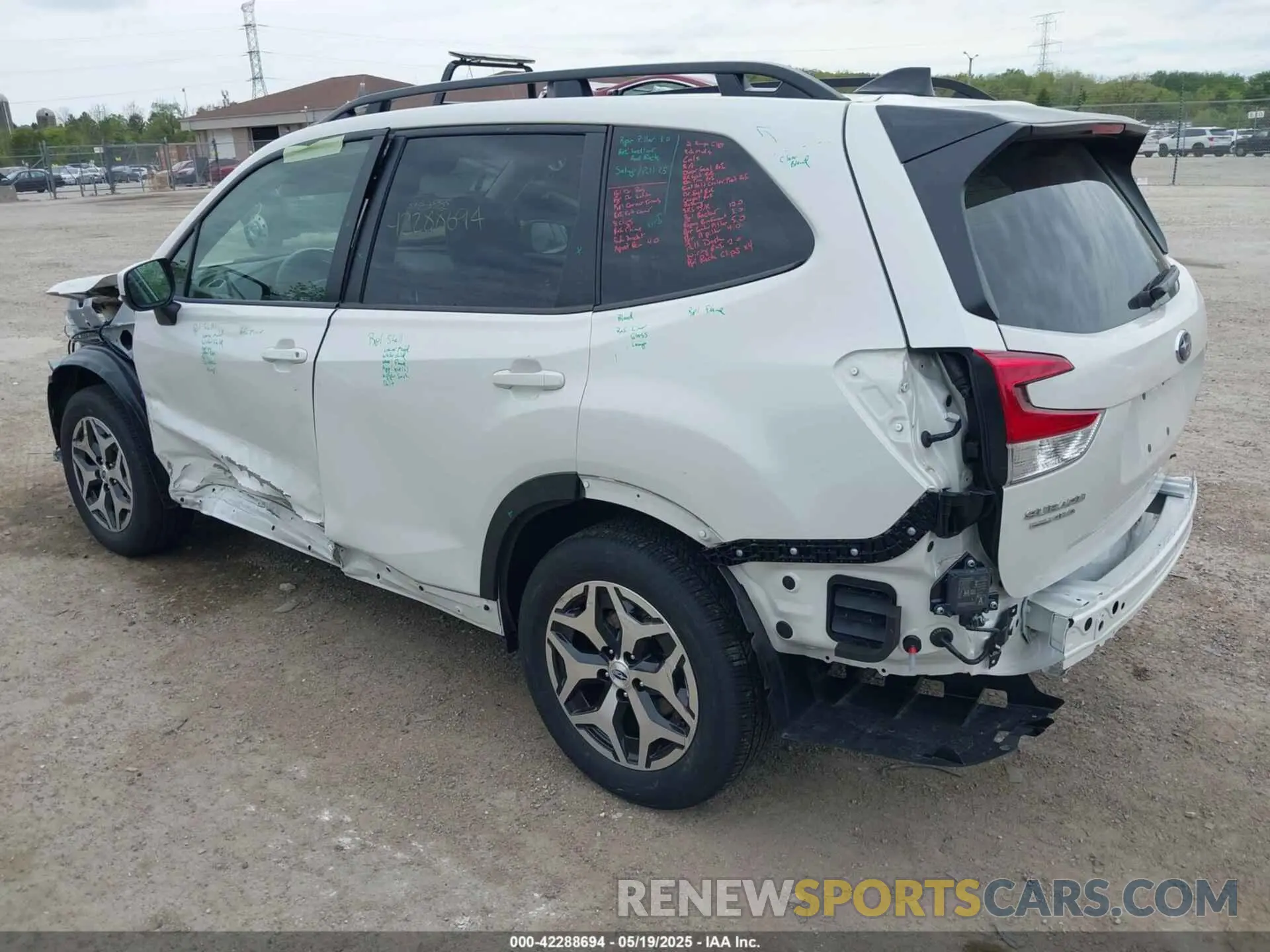 3 Photograph of a damaged car JF2SKADC1RH496259 SUBARU FORESTER 2024