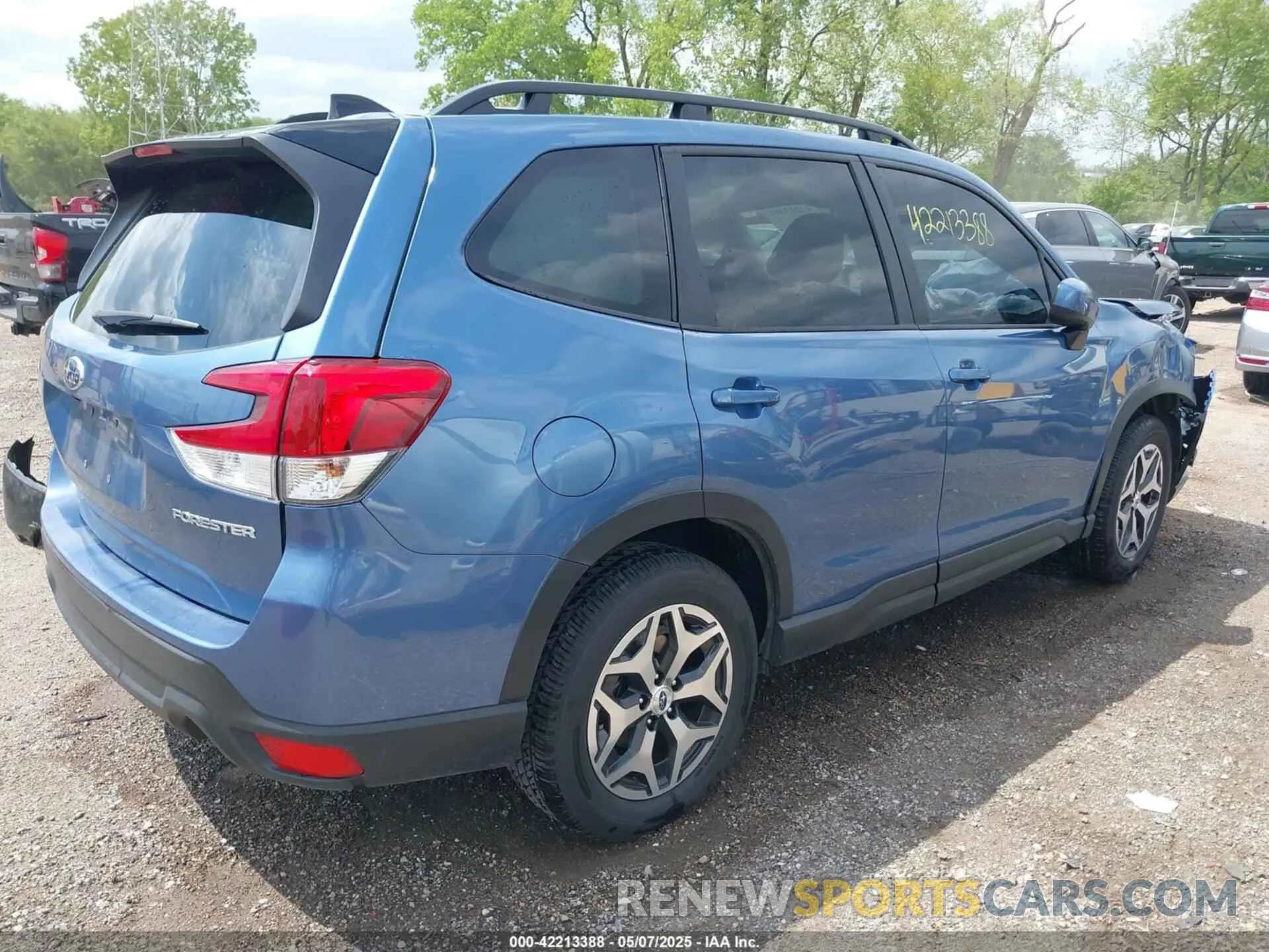 4 Photograph of a damaged car JF2SKADC6RH452516 SUBARU FORESTER 2024